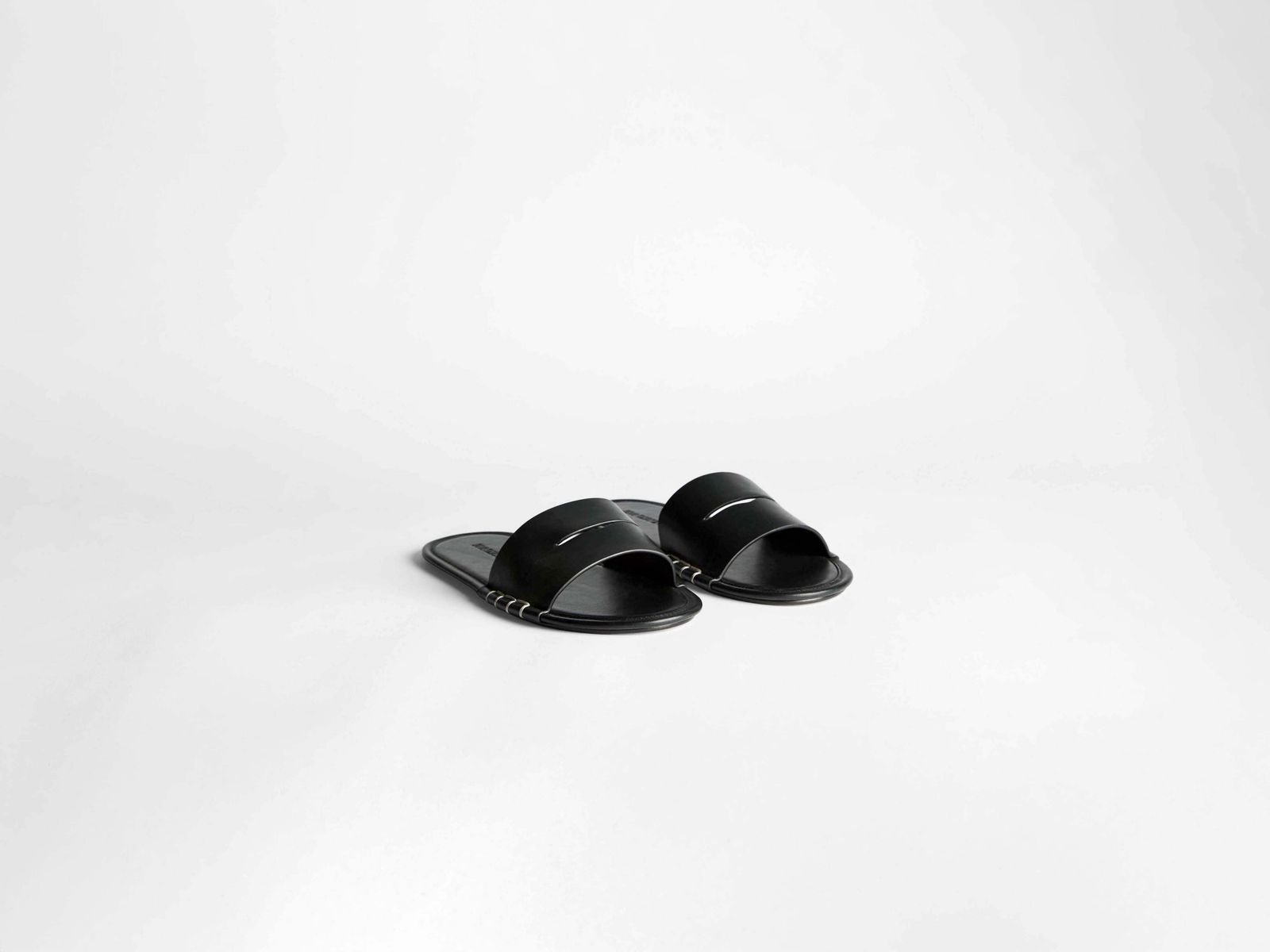 WOMENS LOAFER SLIDES IN BLACK