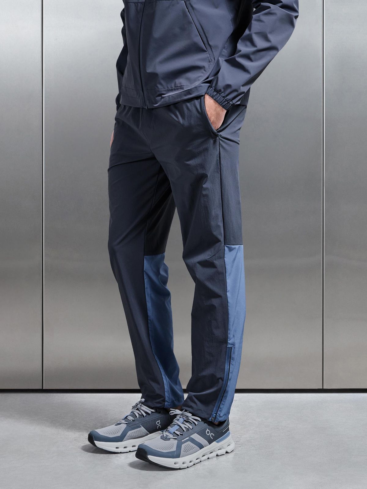 Utility Trail Trackpant in Slate Blue