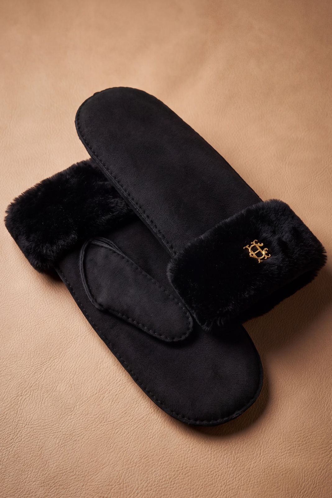 Shearling Mitten (Black)
