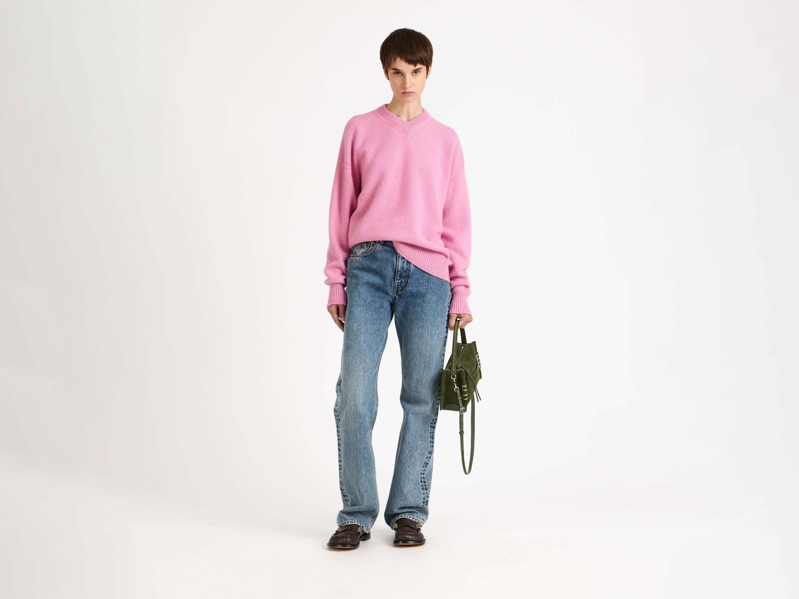 WOMENS V-NECK CASHMERE JUMPER IN BUBBLEGUM