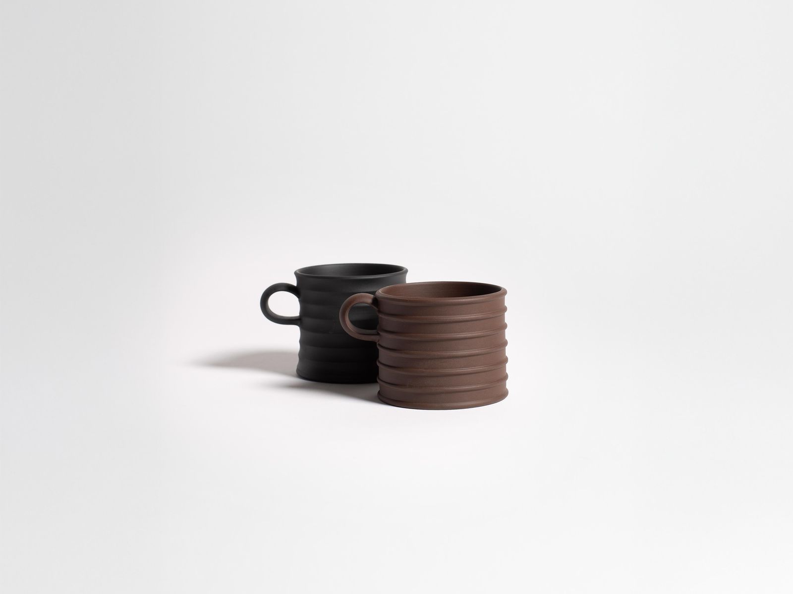 WEDGWOOD GREEK CUPS IN BLACK & BROWN