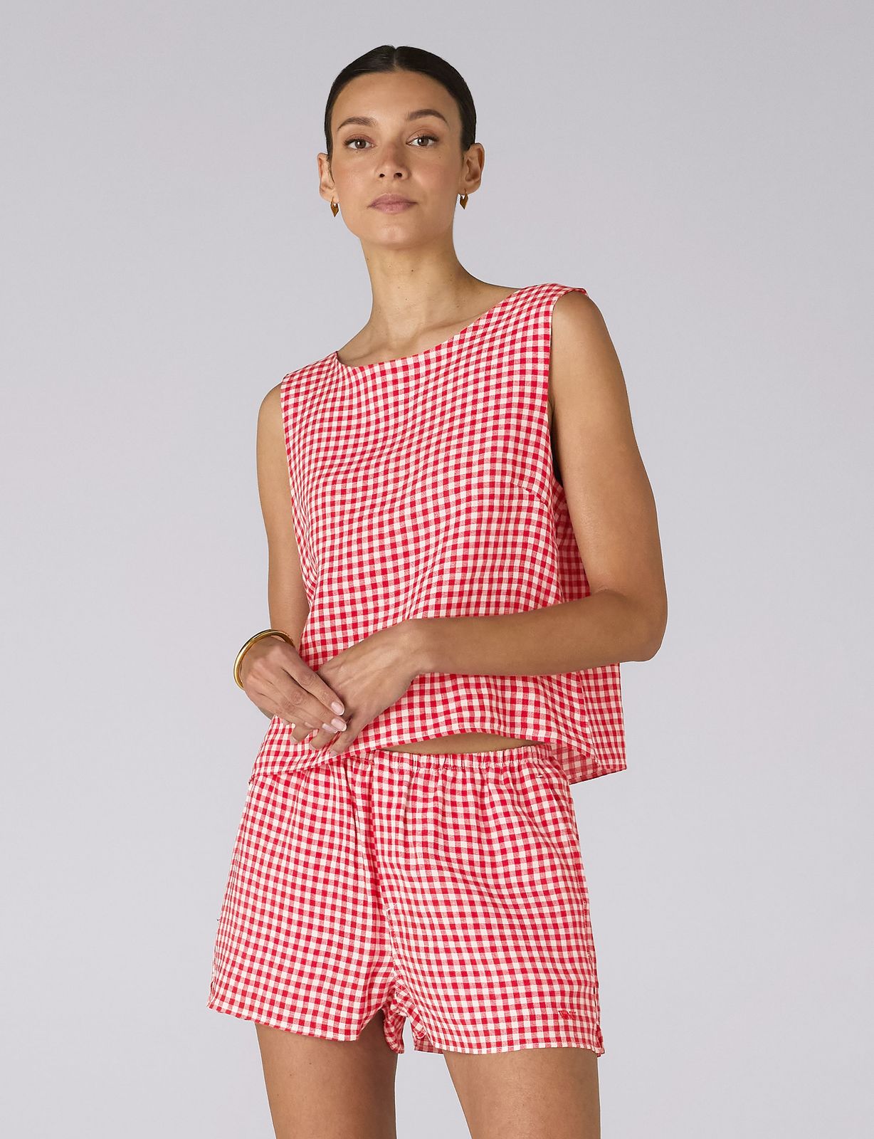 Court Short: Linen, Post Box Red Gingham