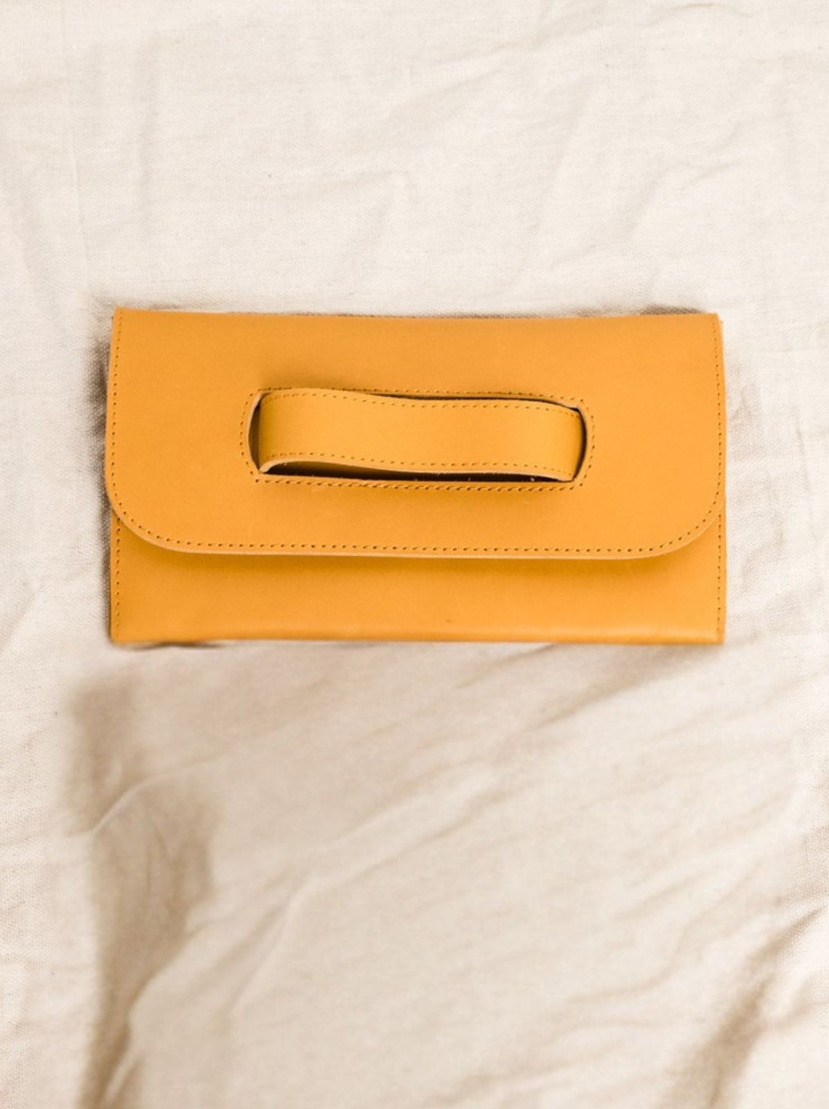 Mare Handle Clutch