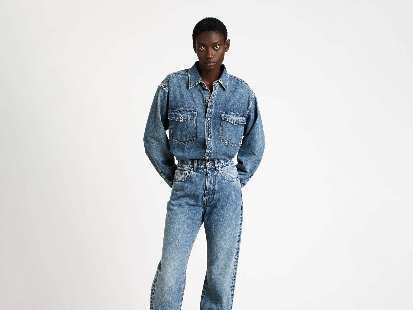 WOMENS OVERSIZED DENIM SHIRT IN MID BLUE