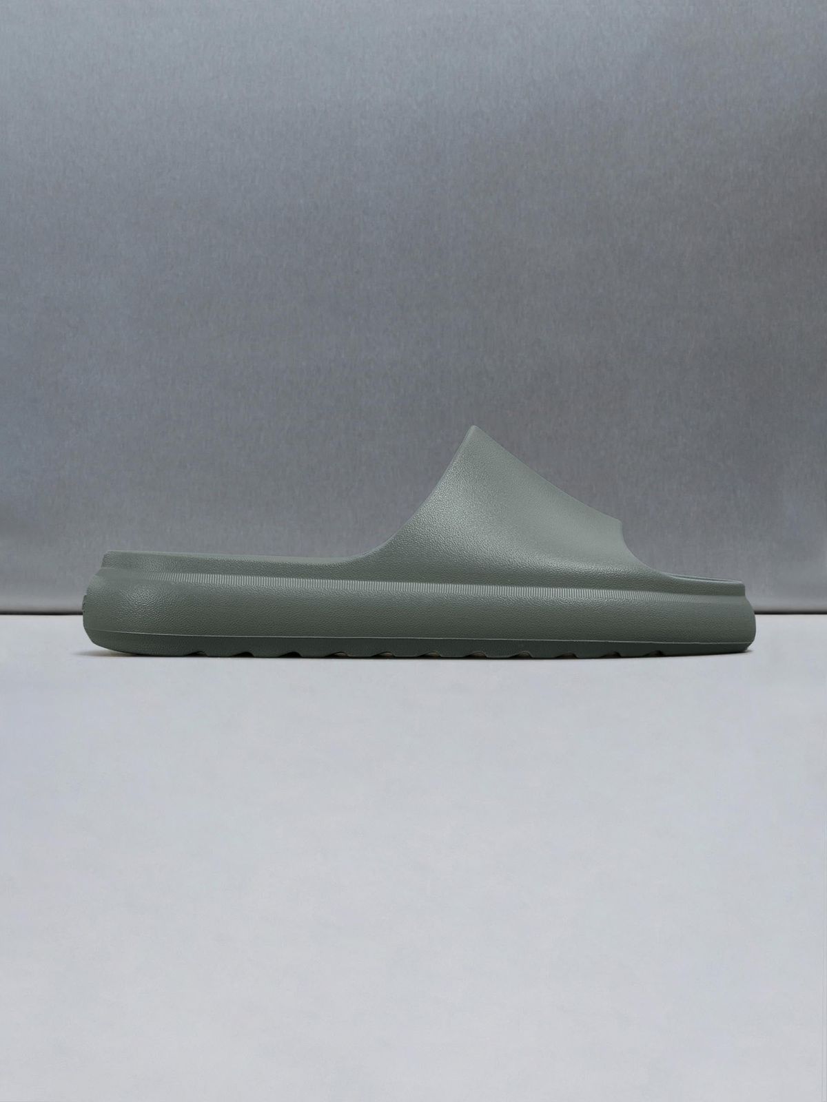 Everyday Slider in Olive