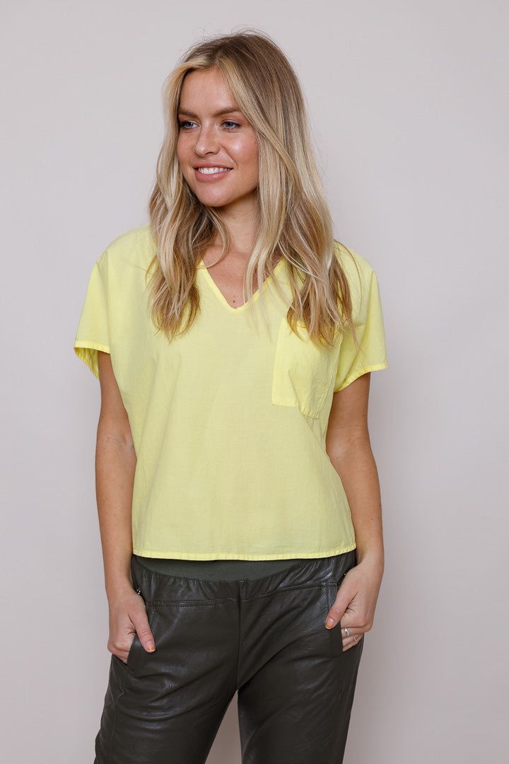 Whilma Cotton Top With Front Pocket