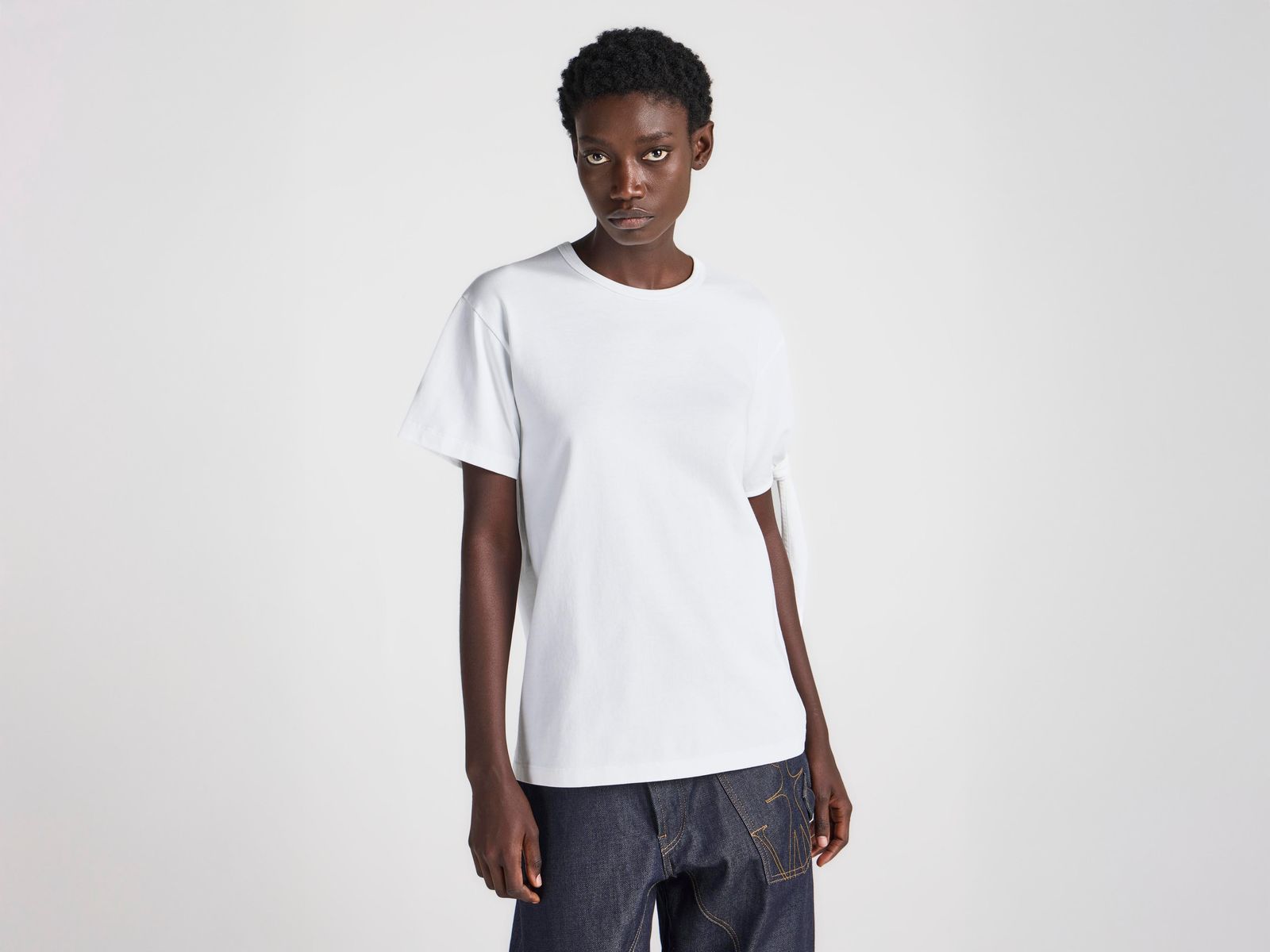 CL_SLEEVE KNOT T-SHIRT - BLACK_JT0334PG1937