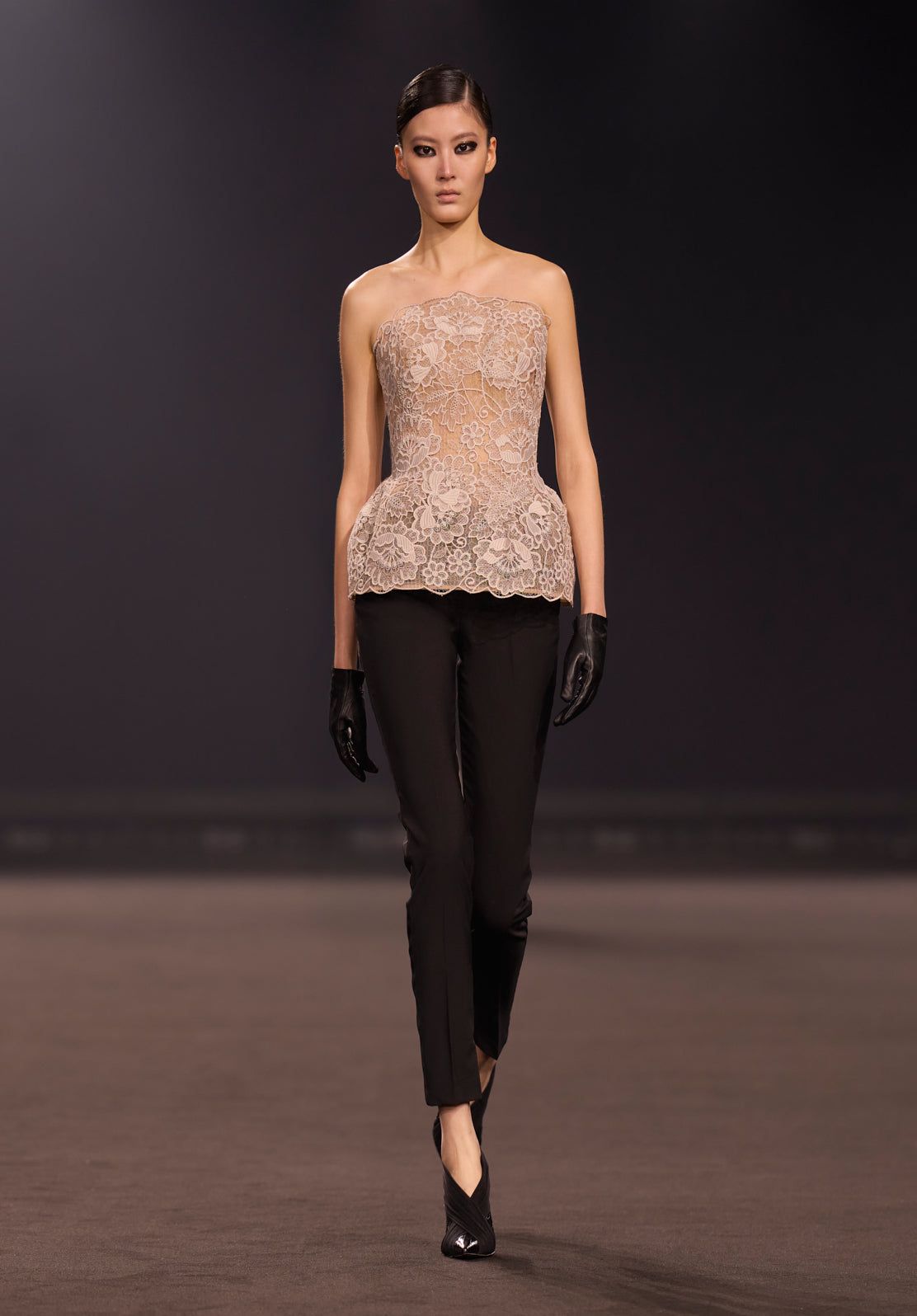 Look 12