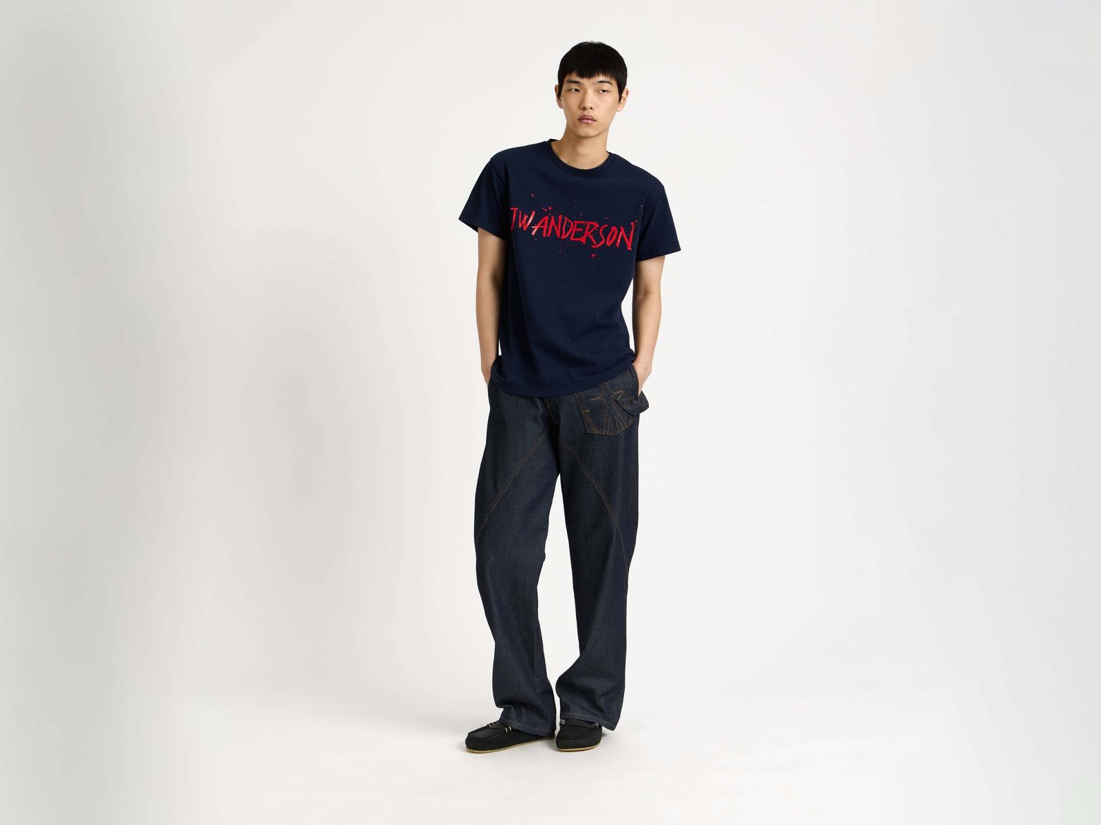 MENS CIRCULAR T-SHIRT IN NAVY