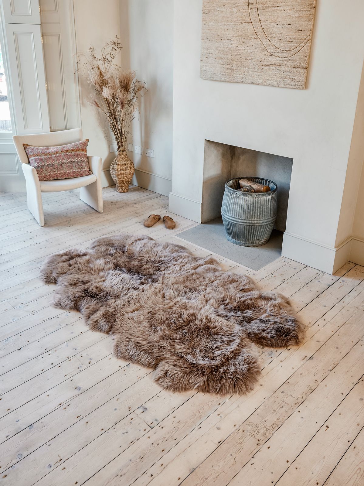 Quatro Sheepskin Rug - Taupe