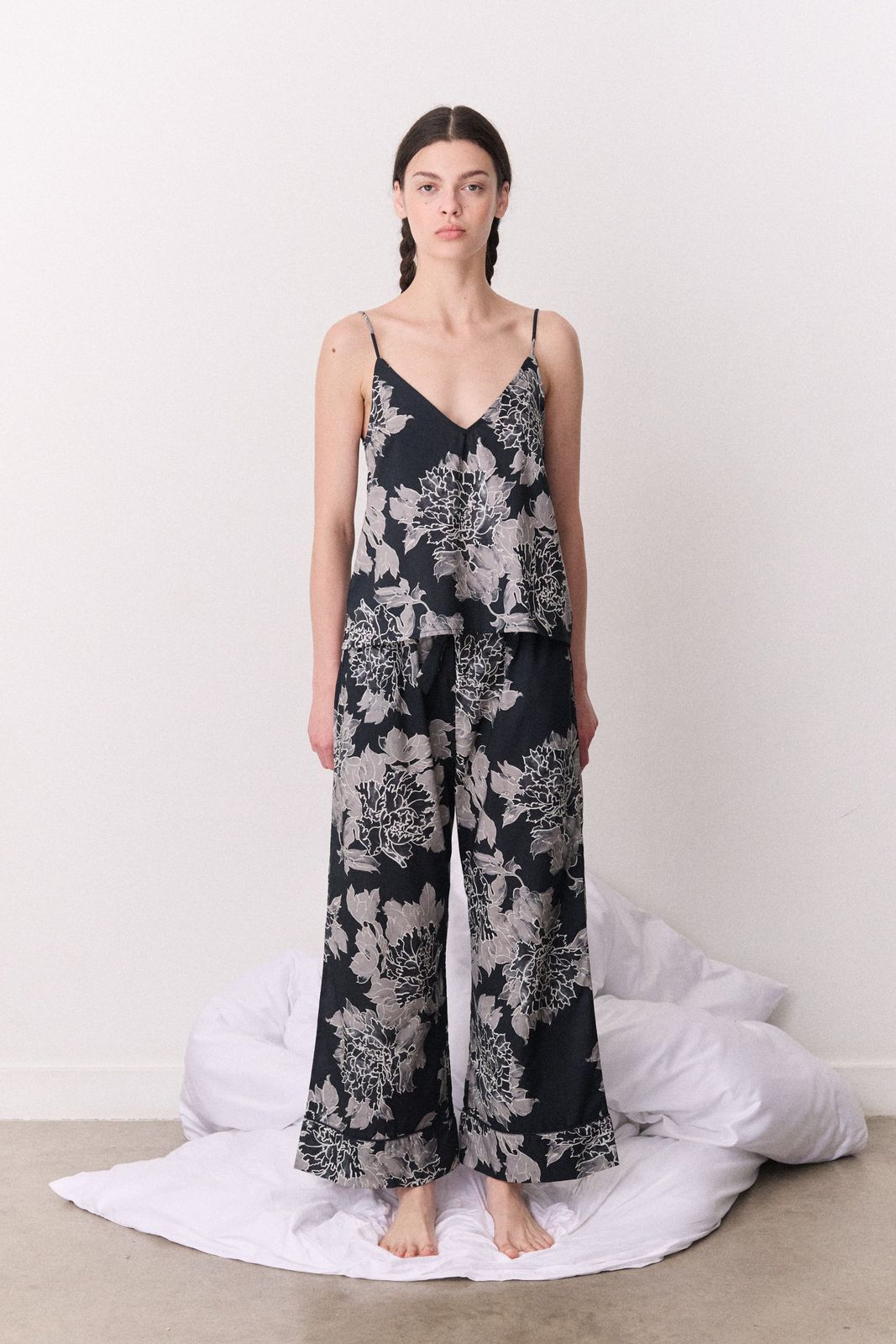 Cami & Wide Leg Peony Navy