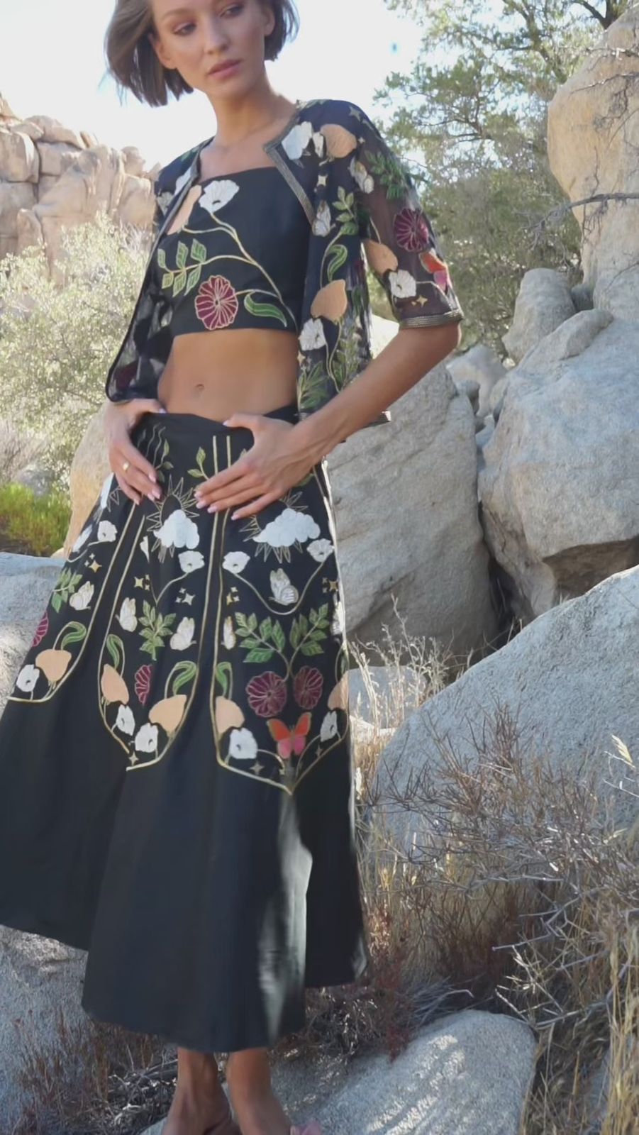 Anonymous

Really beautiful details, extremely well made and high quality piece. Really happy with my purchase!