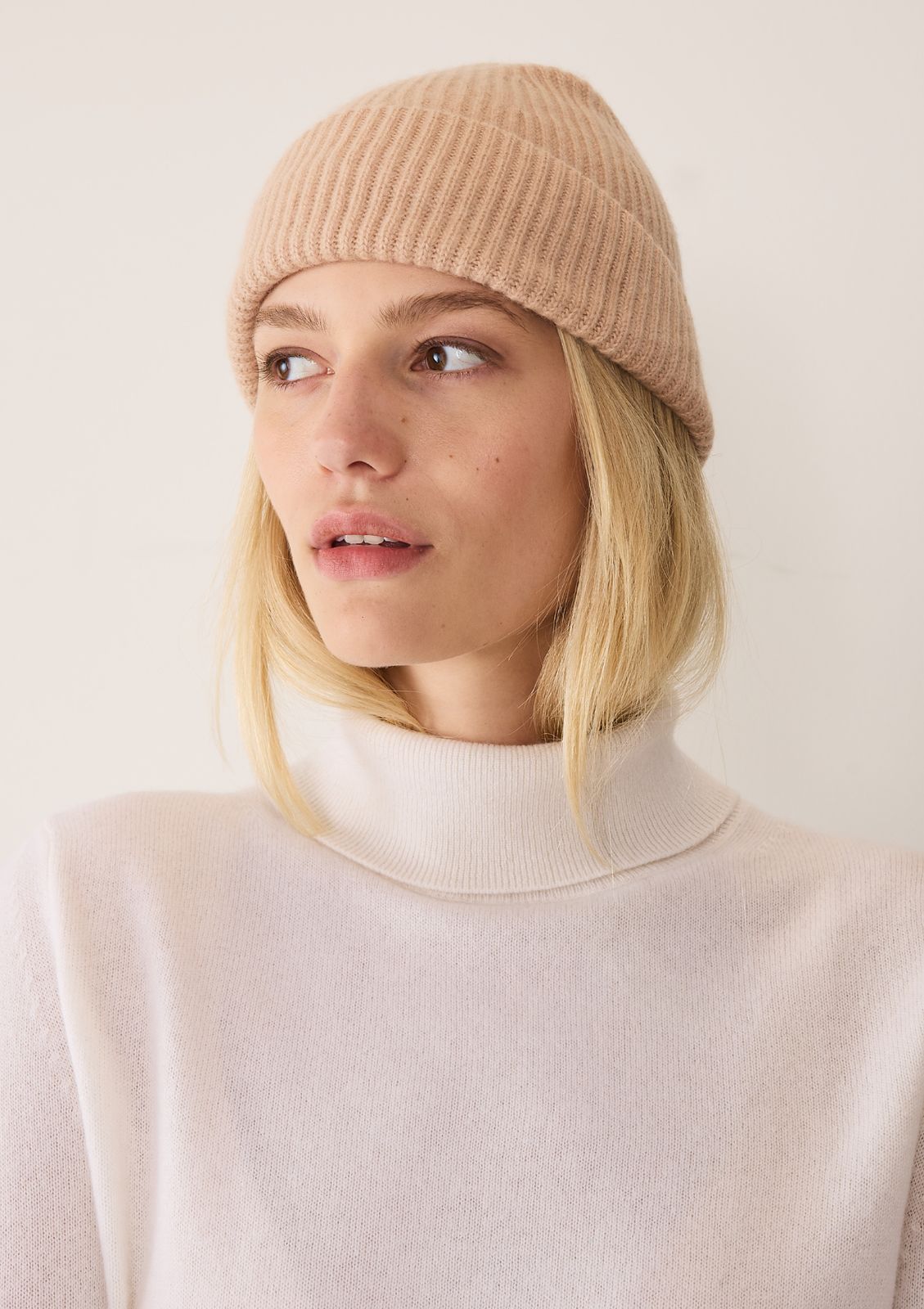 Cashmere Beanie in Toffee