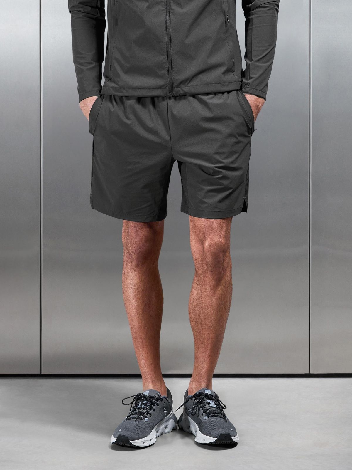 Performance Short in Grey