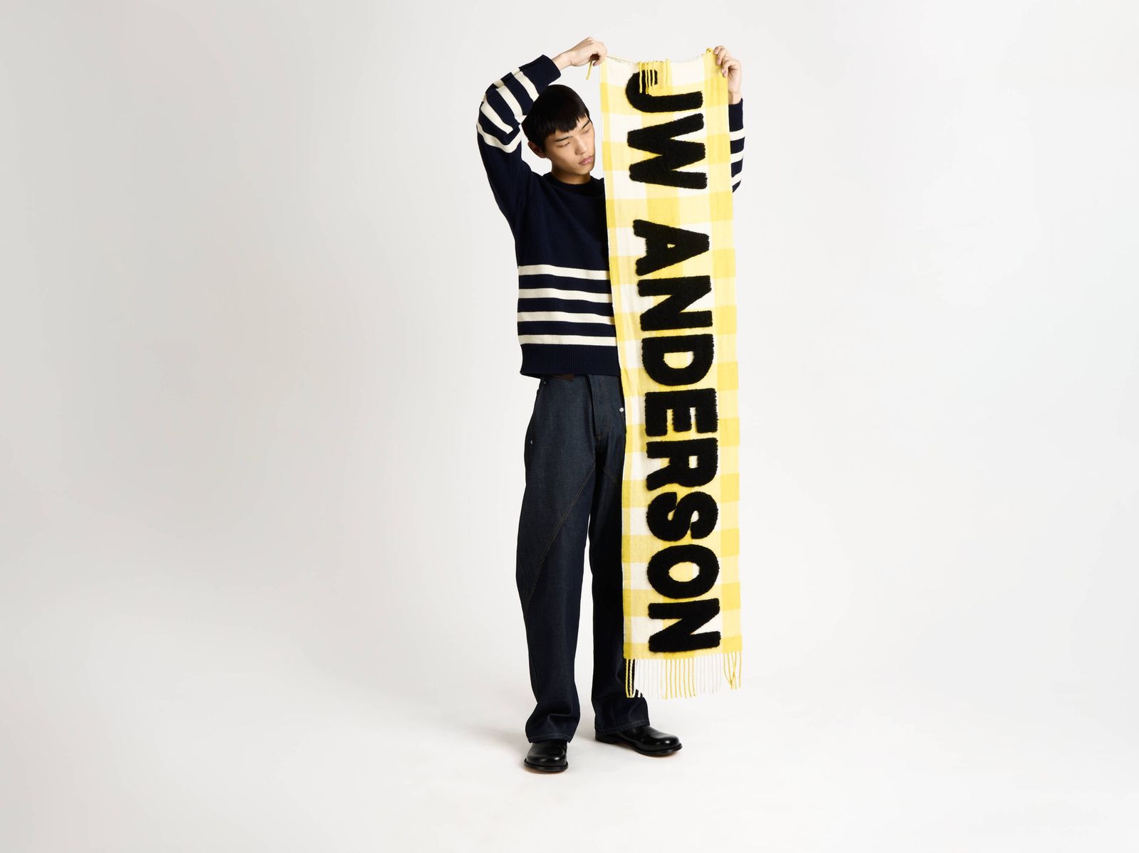 CHECKERED LOGO SCARF IN YELLOW
