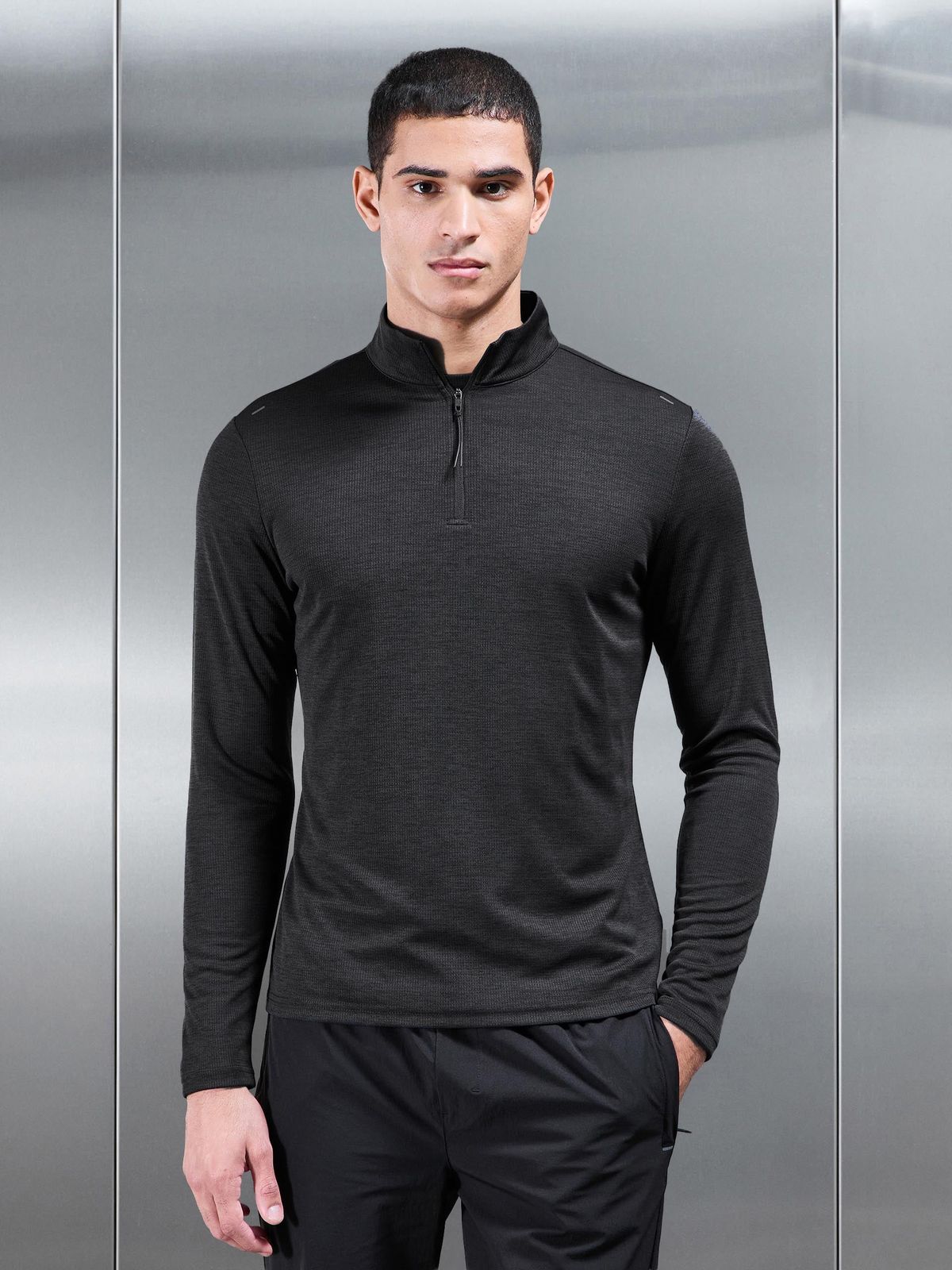 Trail Half Zip in Black