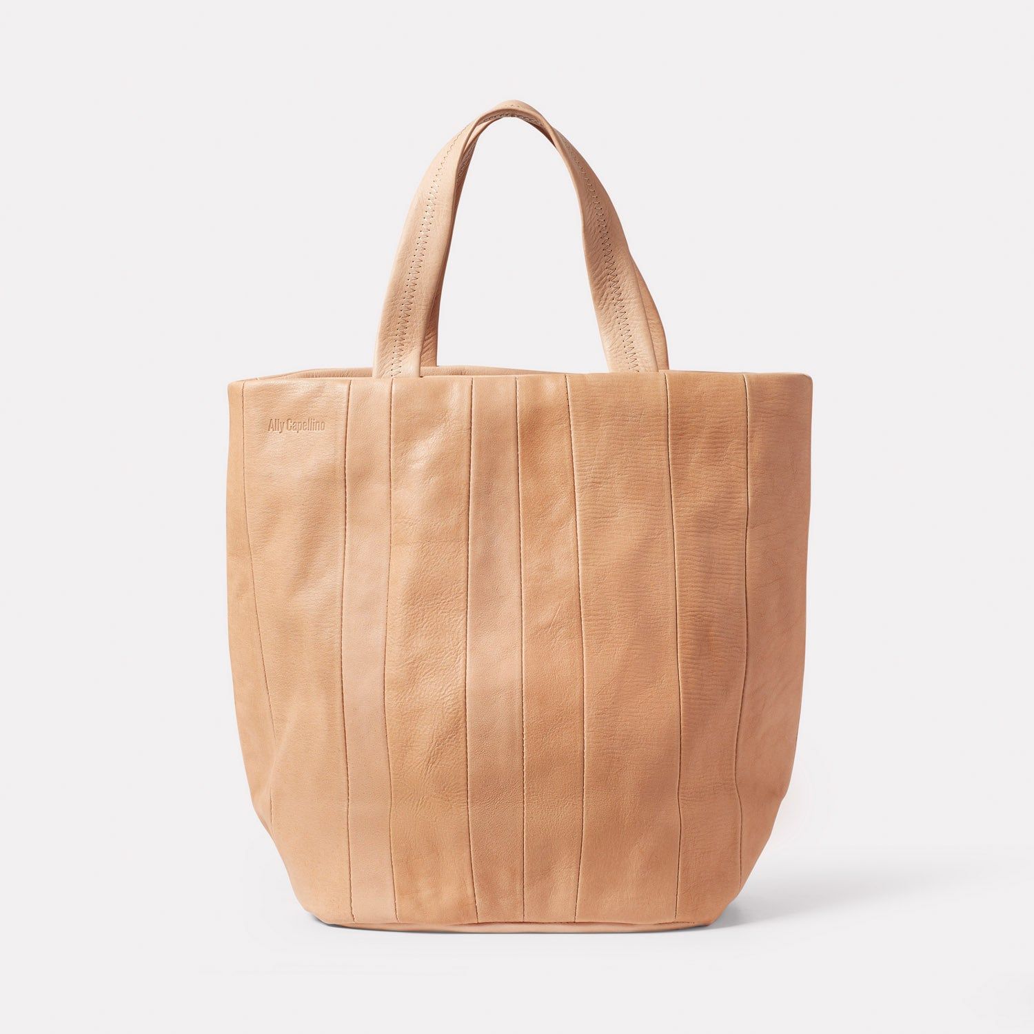 Bobby British Pasture Leather Bucket Bag in Natural