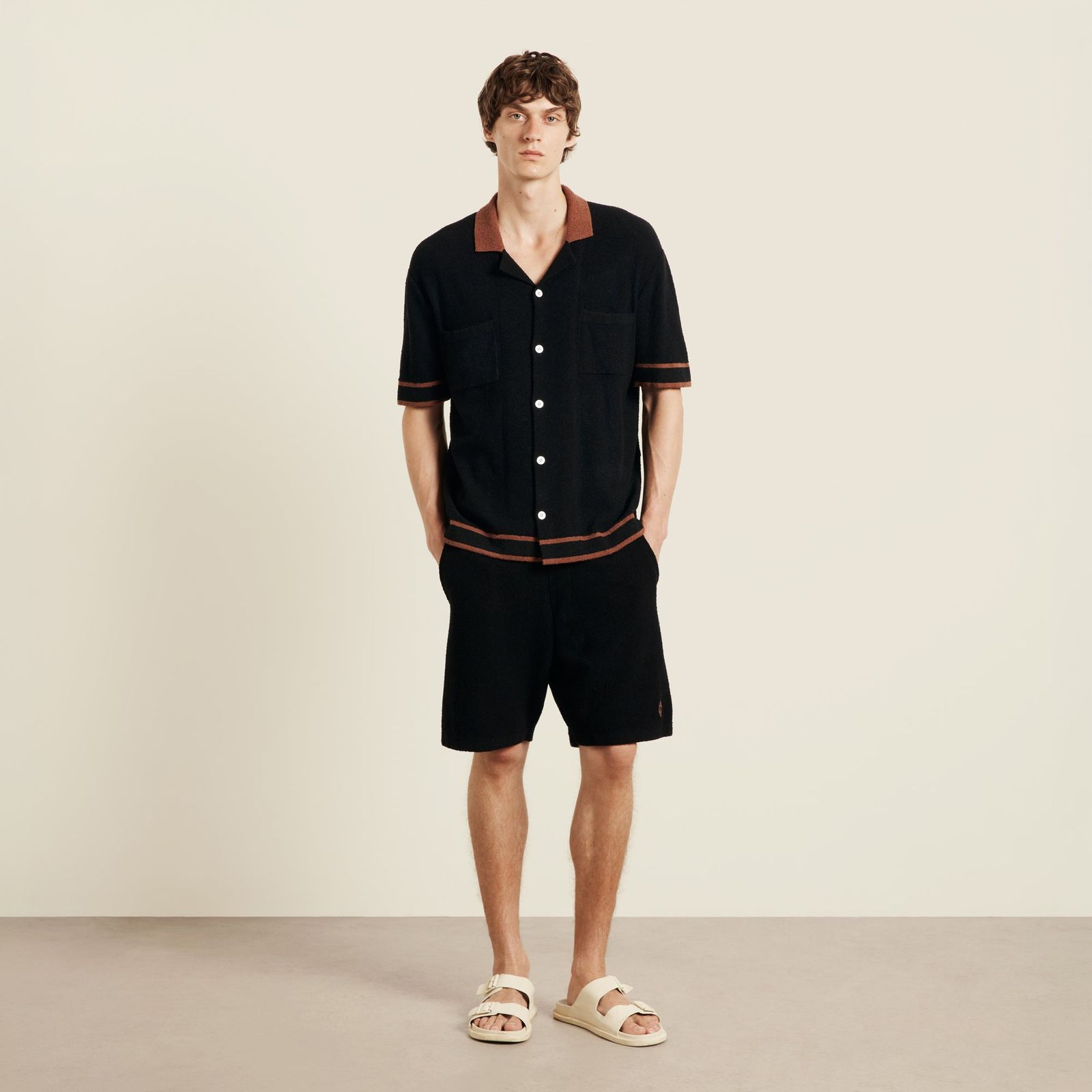 Armas Short - Black