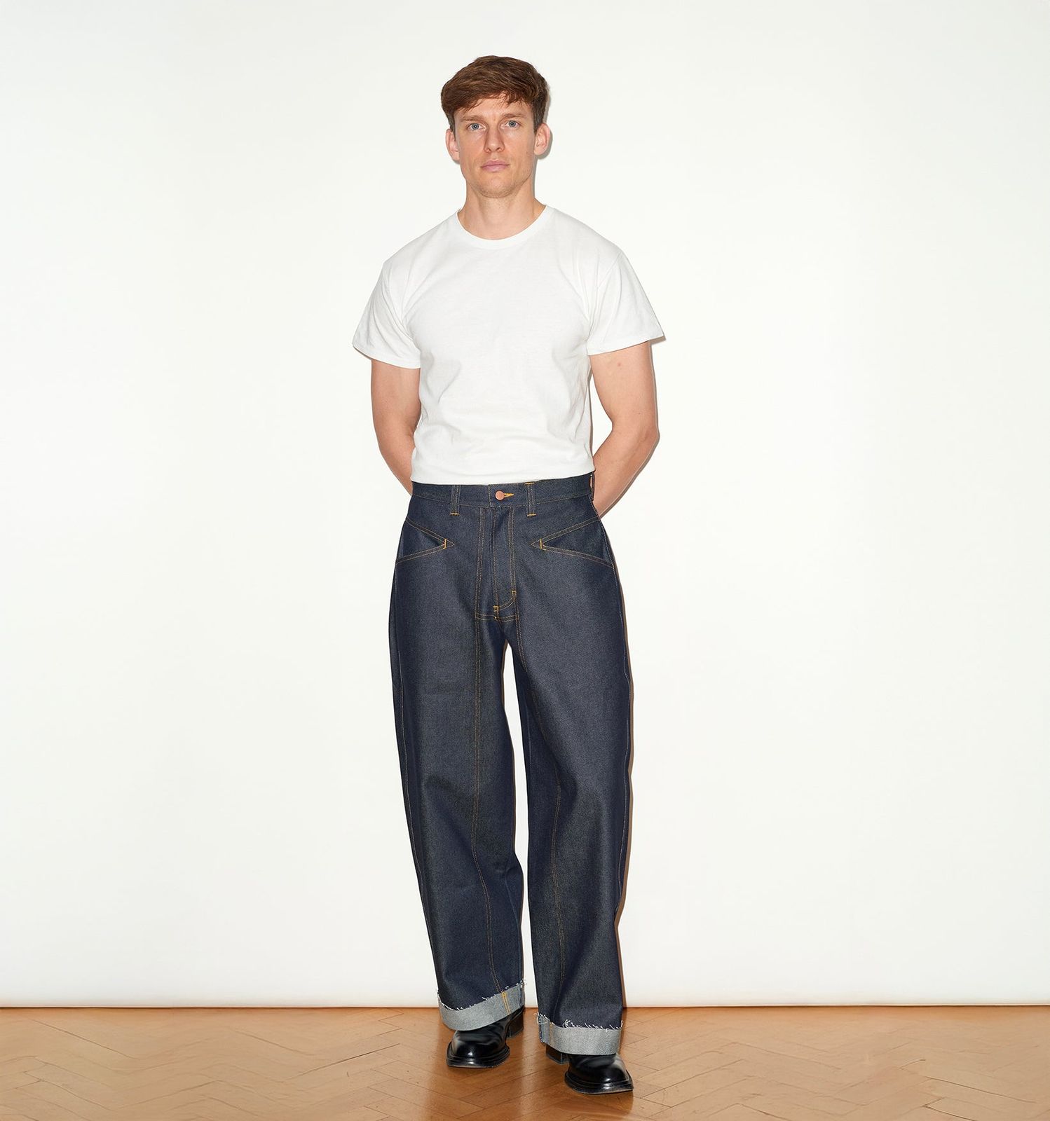 WIDE LEG MID RISE INDIGO JEANS