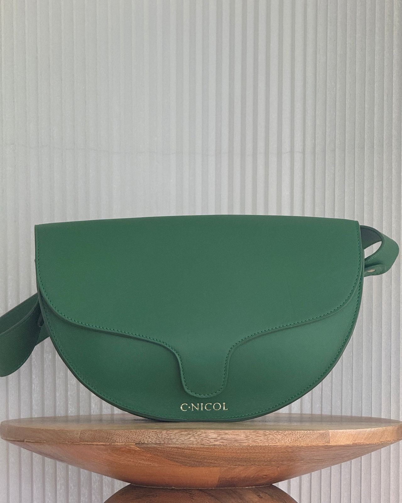 LILY NAPA GREEN SAMPLE
