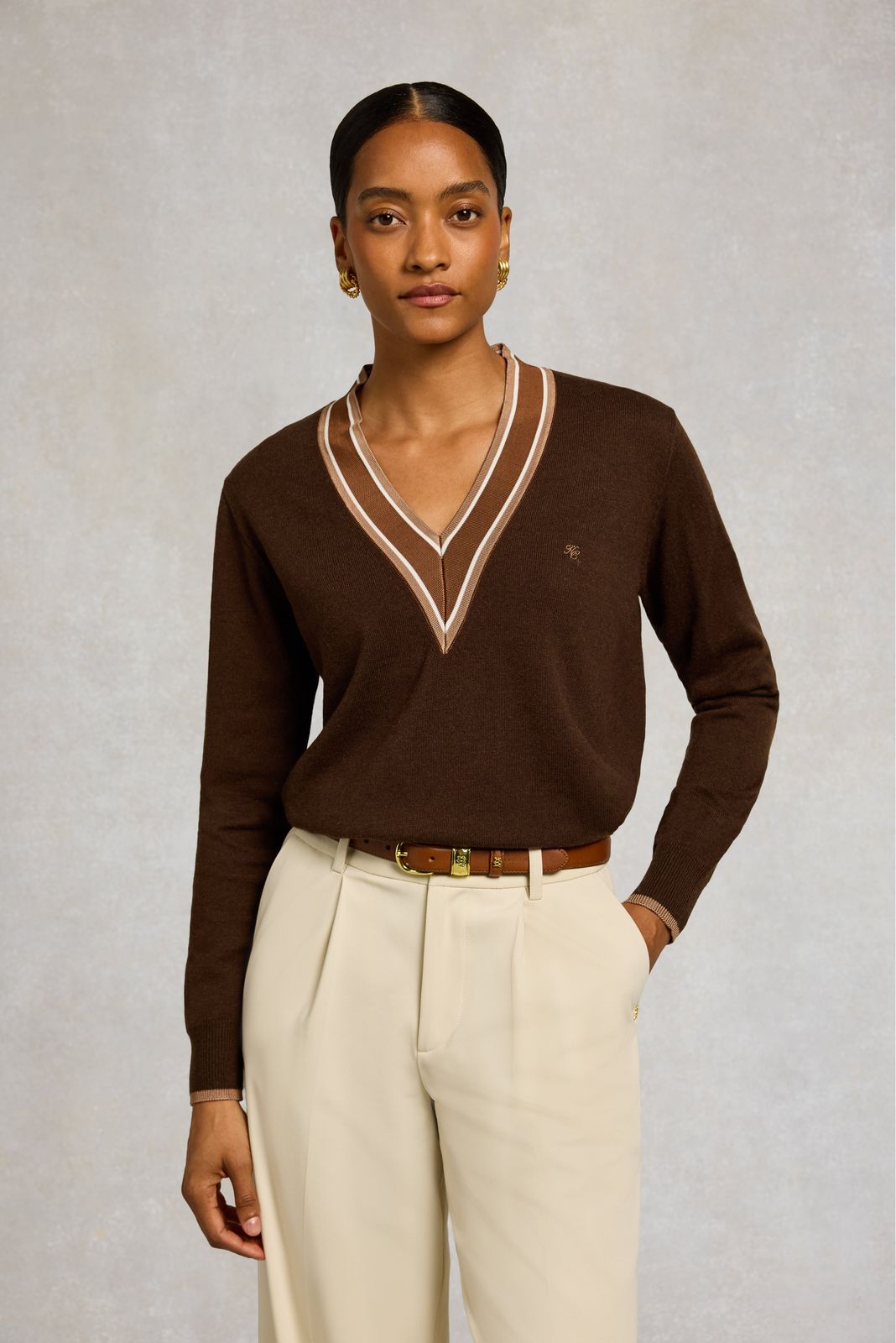 Woodcote V-Neck Knit (Chocolate)