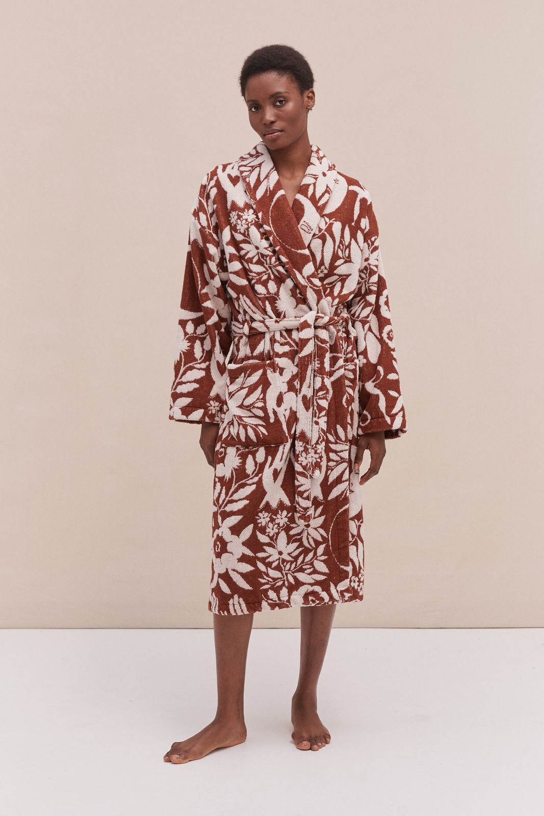 Unisex Towel Robe Idle Hands Mocha/Cream