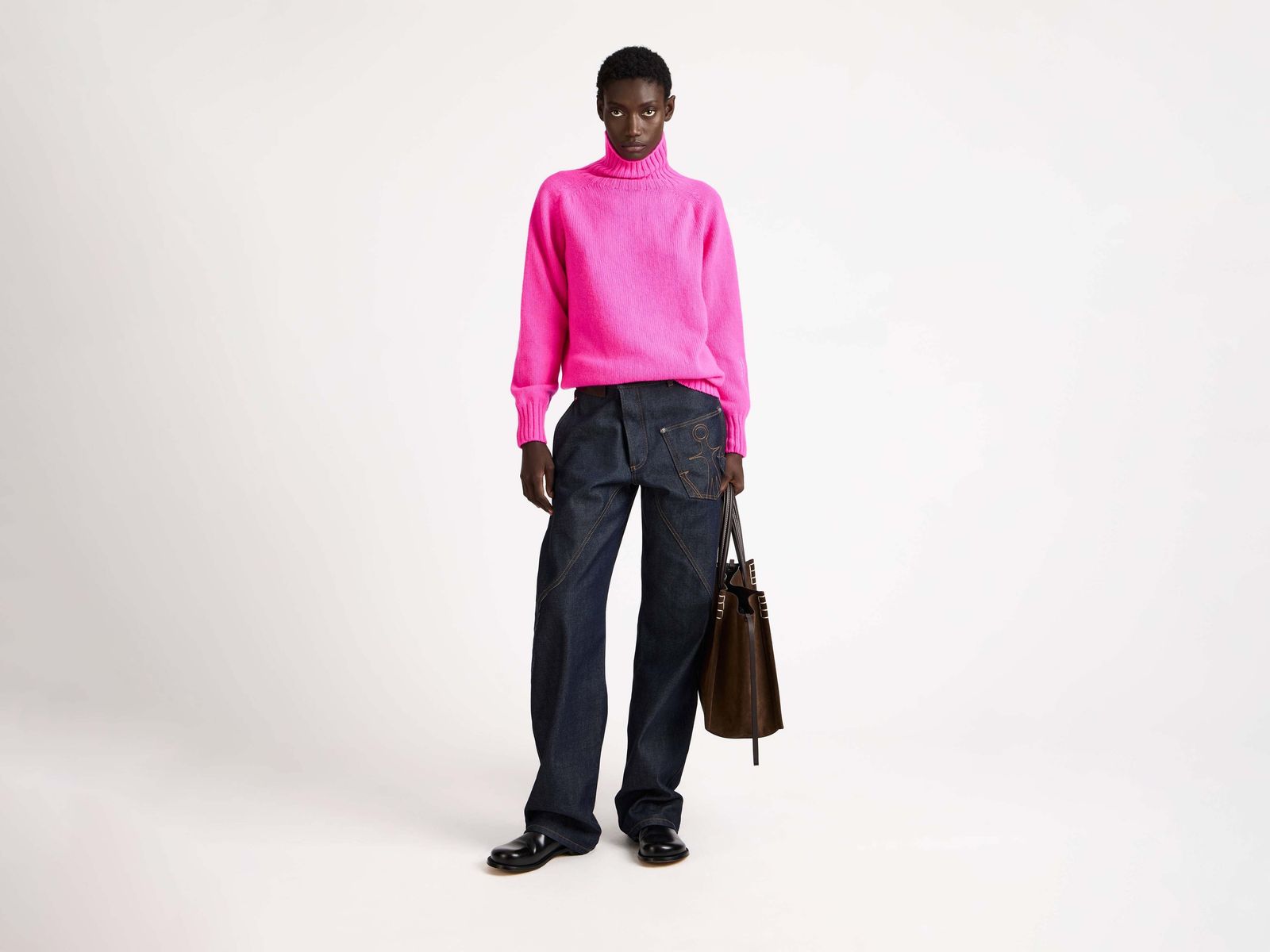 WOMENS TURTLENECK JUMPER IN NEON PINK