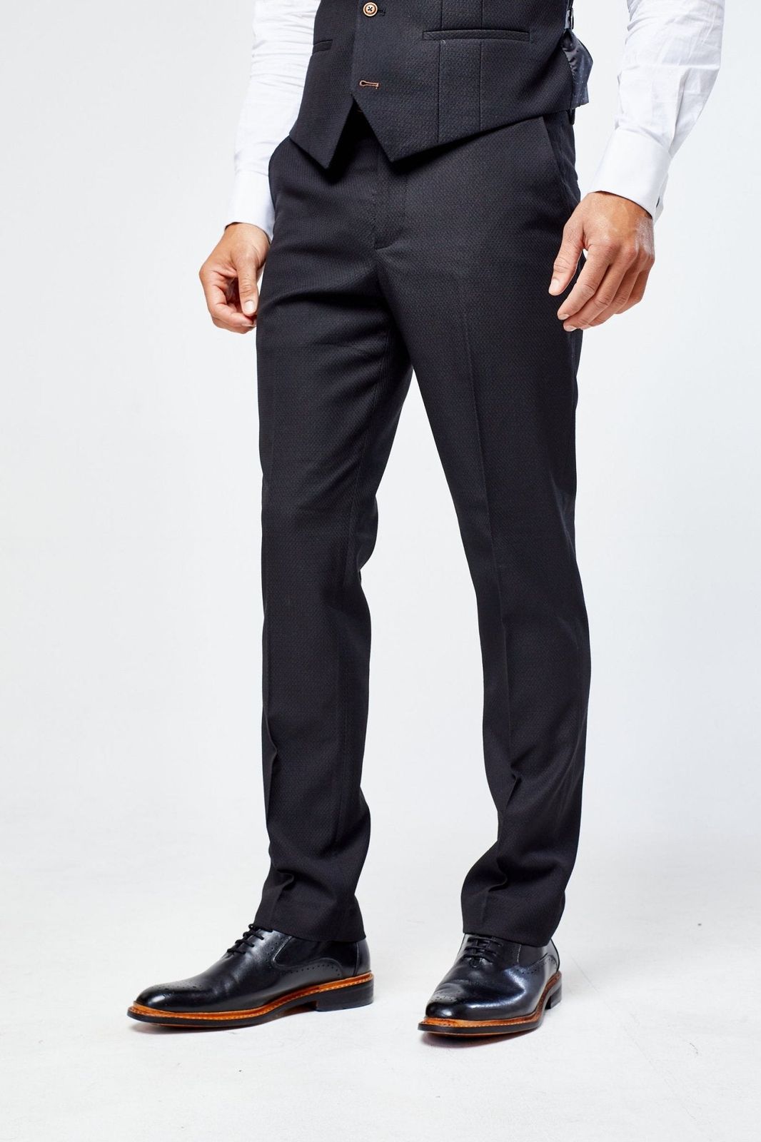 Max - Black Trousers