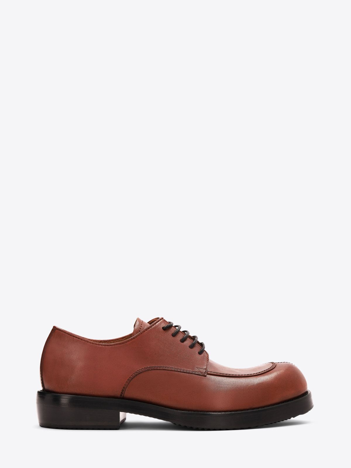 Leather derby shoes