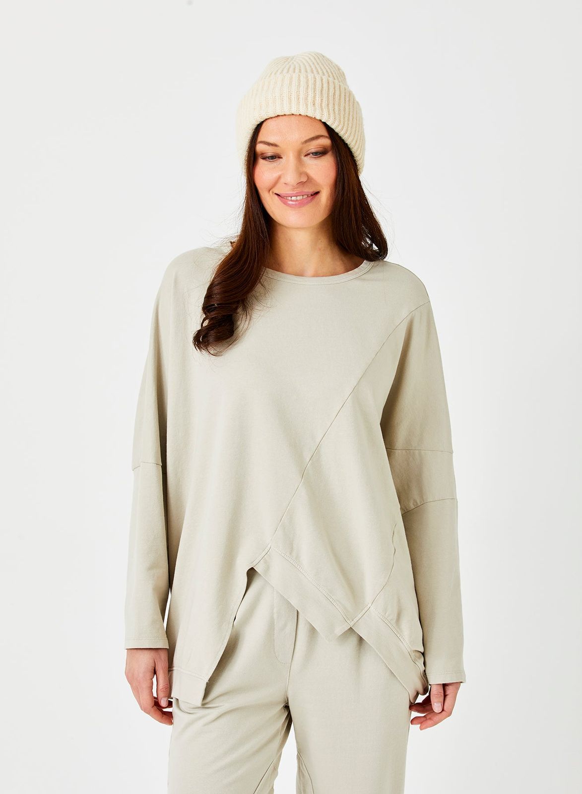 Yonella Oversize Raw Seam Sweatshirt