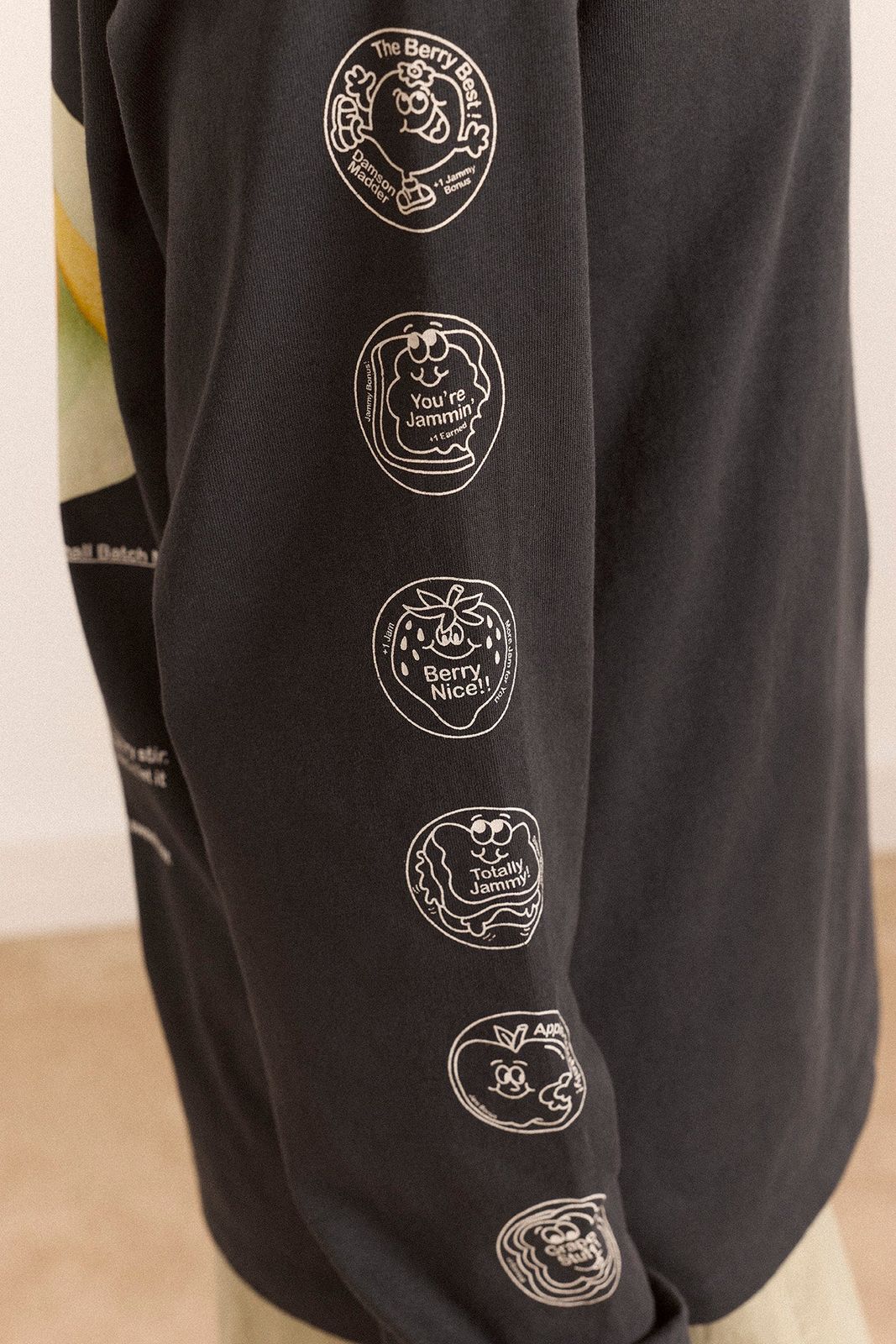 House Preserves Long Sleeve Graphic Tee - Charcoal