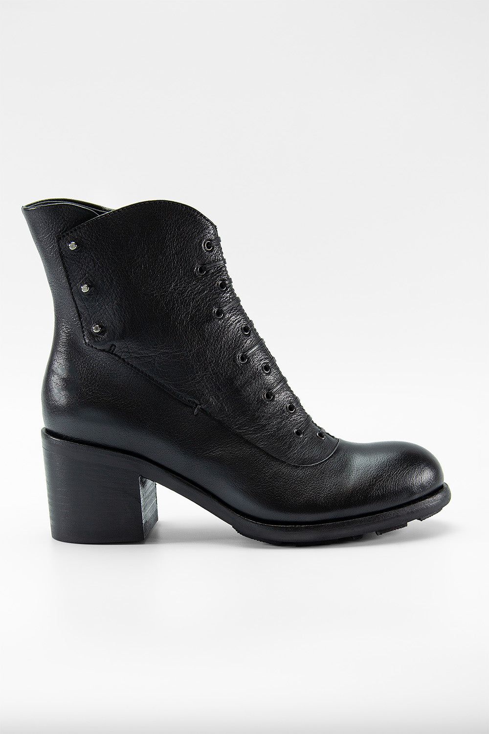 RILEY urban-black vintage ankle boots.