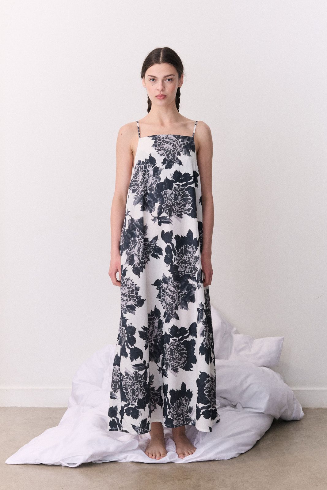 Square Nightie Peony White