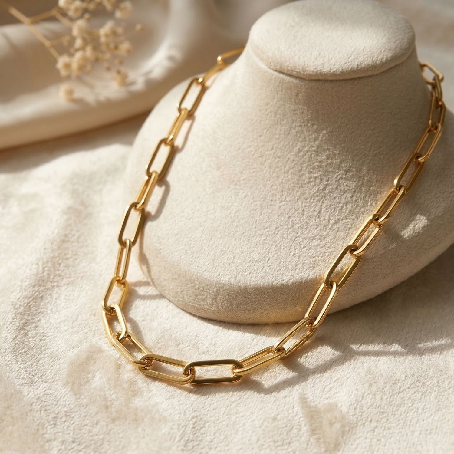 Ethically Sourced Flavia Paperclip Necklace | 18k Gold Filled