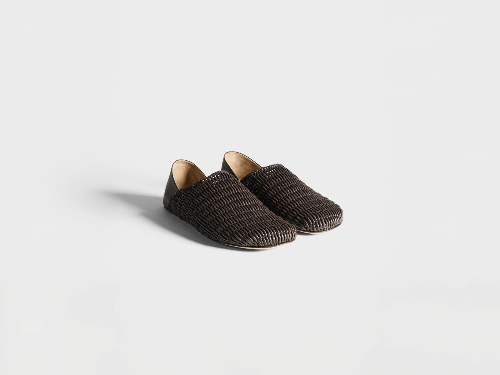 WOMENS SLIPPER MULES IN CHOCOLATE BROWN WOVEN LEATHER
