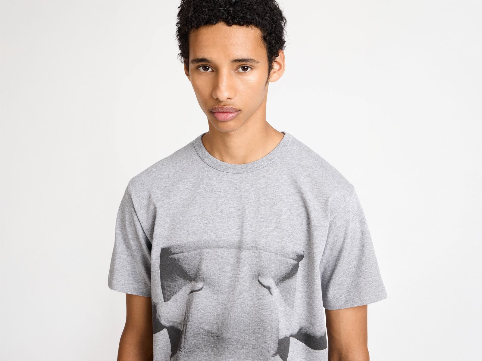 MENS GESTURE T-SHIRT IN MID GREY MELANGE