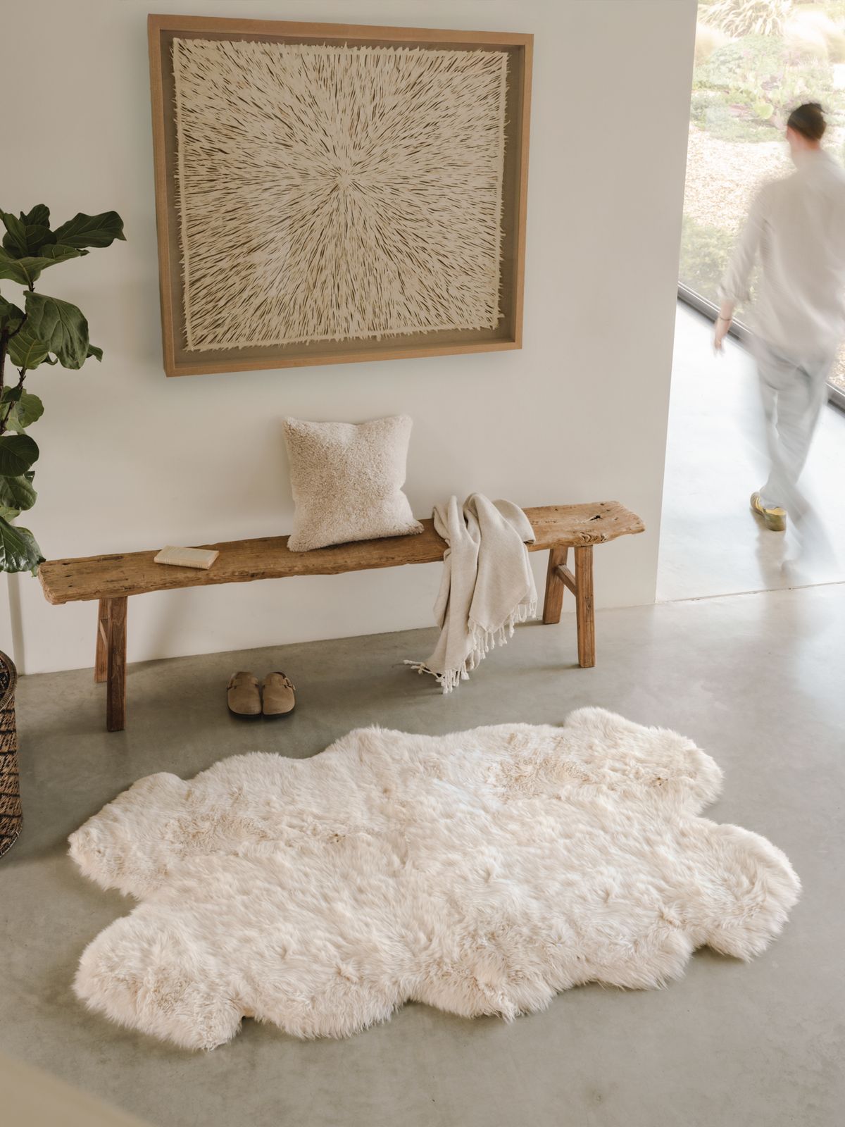 Quatro Sheepskin Rug - Cream