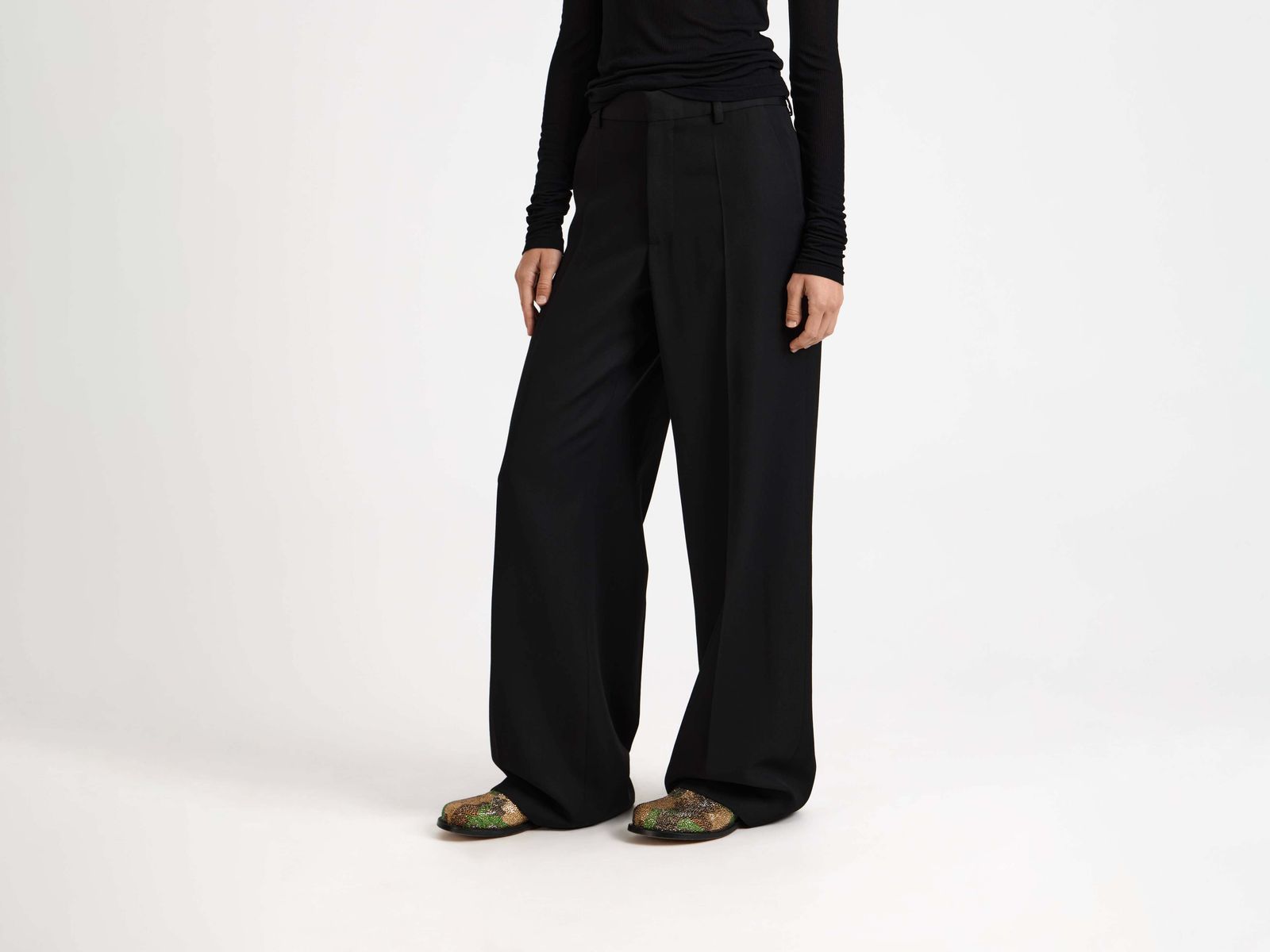 WOMENS TAILORED TROUSERS IN BLACK