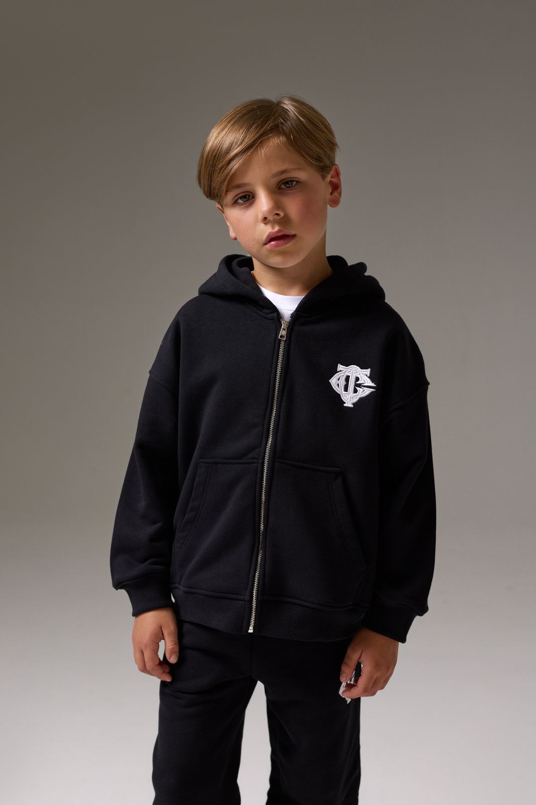 JUNIOR ZIP THROUGH EMBLEM APPLIQUE HOODIE - BLACK