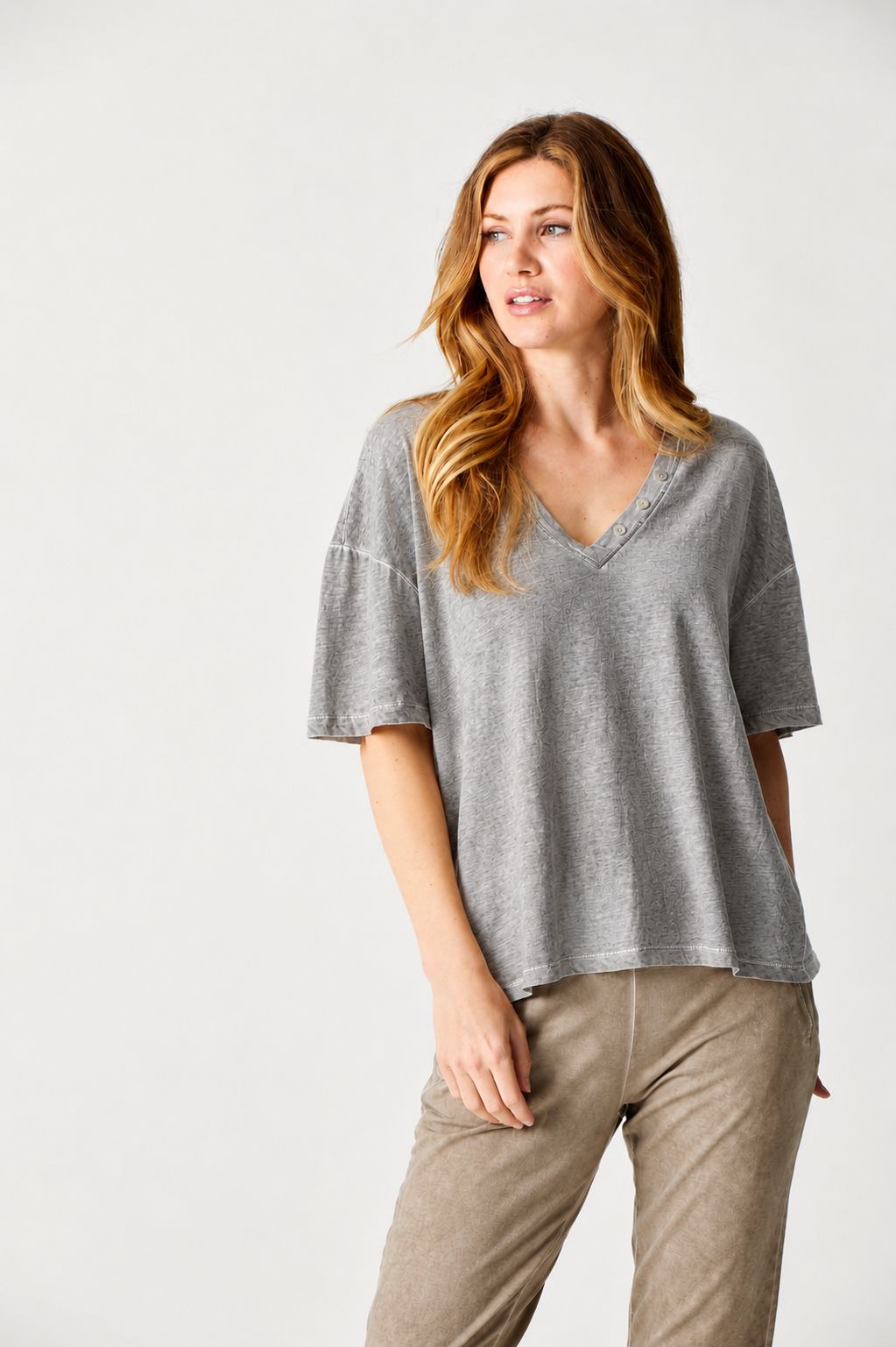 Barnaby Vintage Wash Cotton V Neck Tee