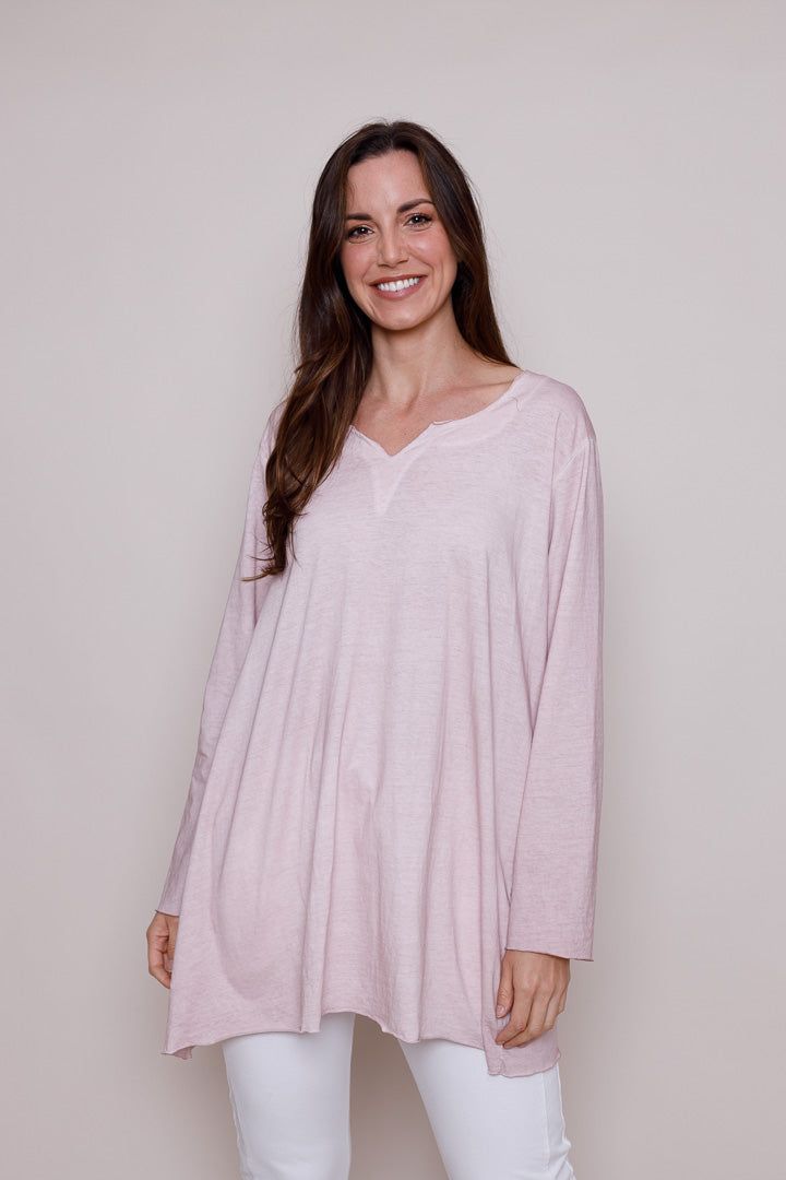 Jan Distressed V Front Top Curve