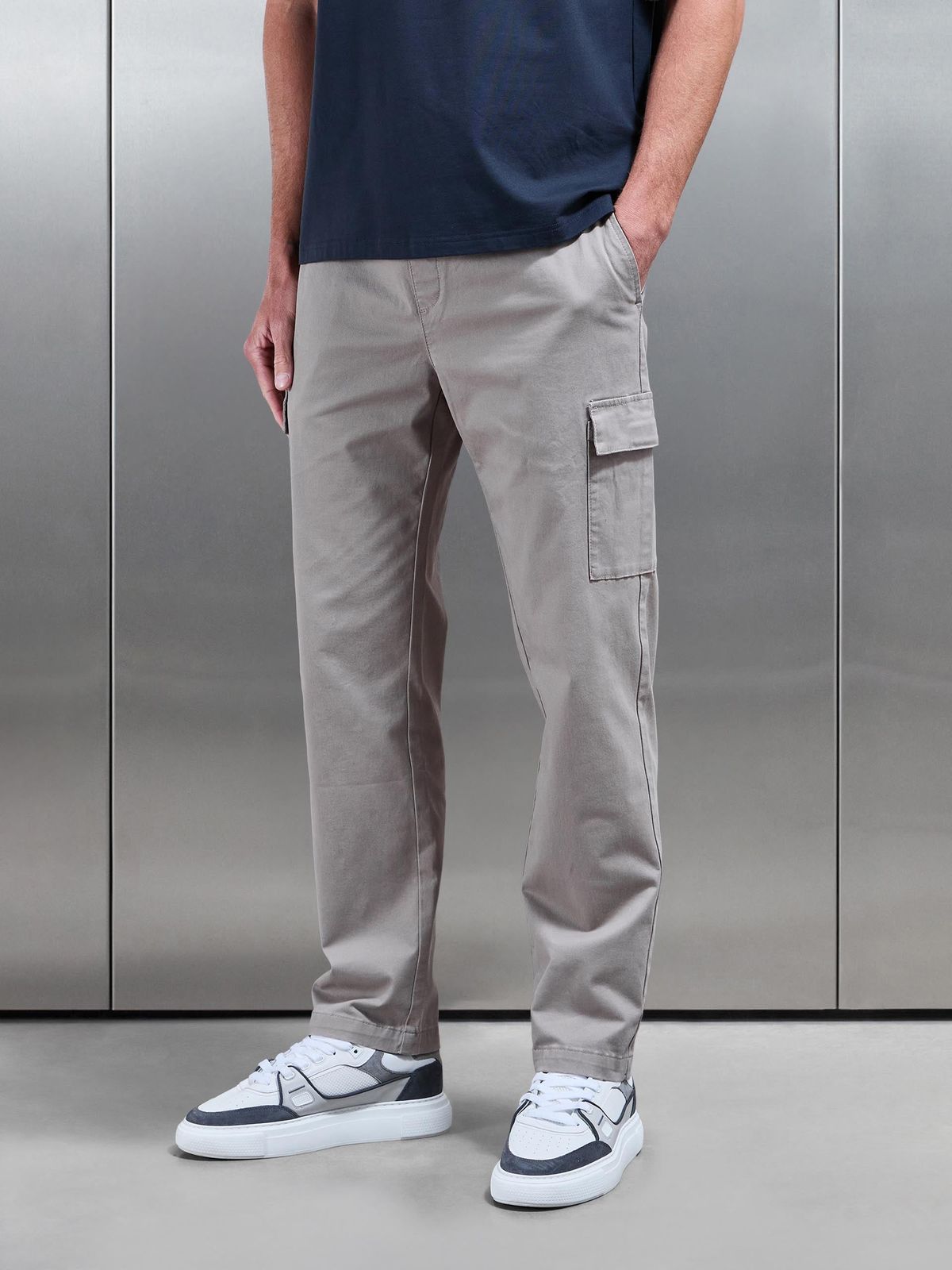 Relaxed Fit Cotton Cargo Pant in Taupe