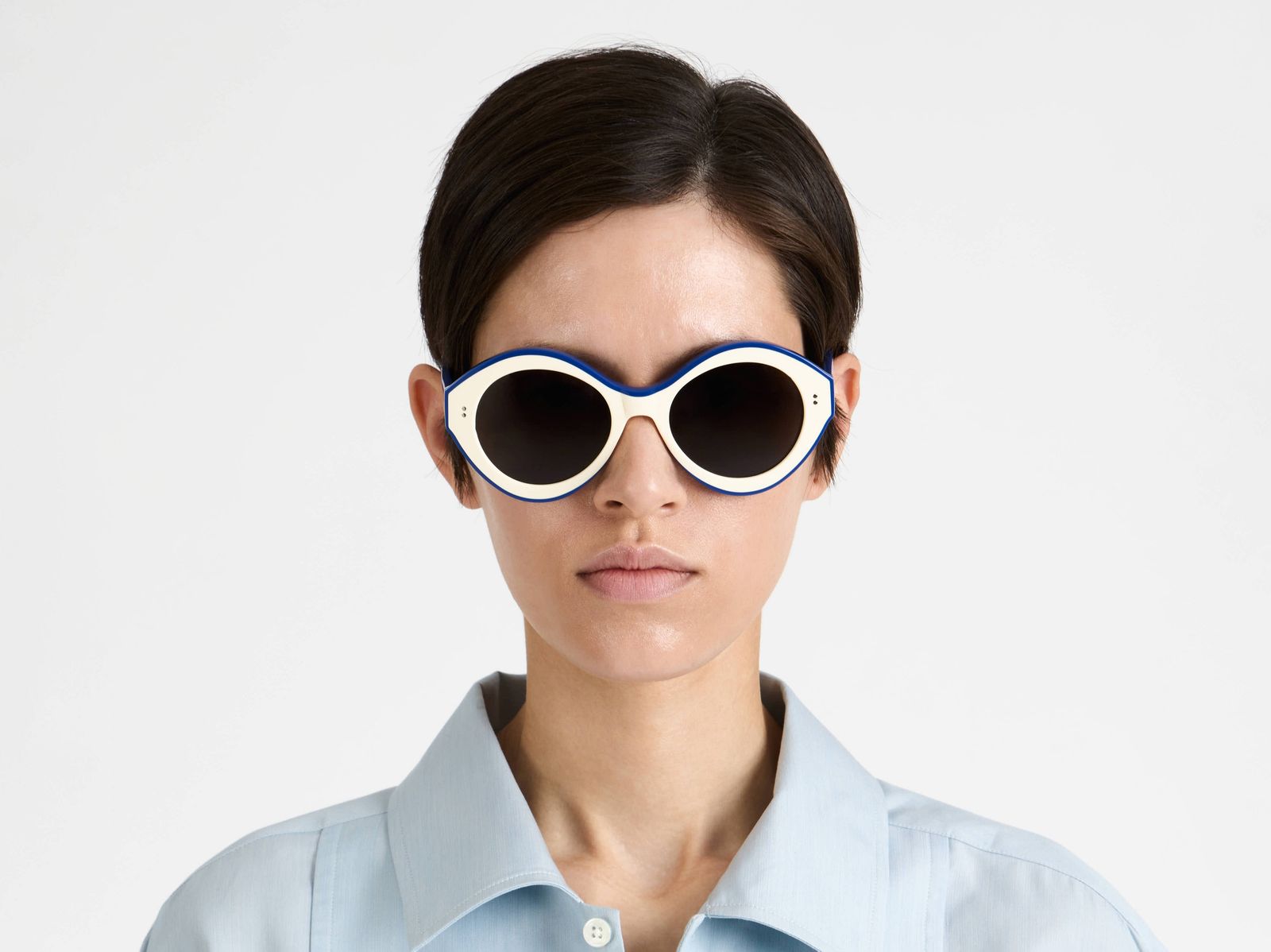 JWA07 BUMPER SUNGLASSES IN WHITE & BLUE