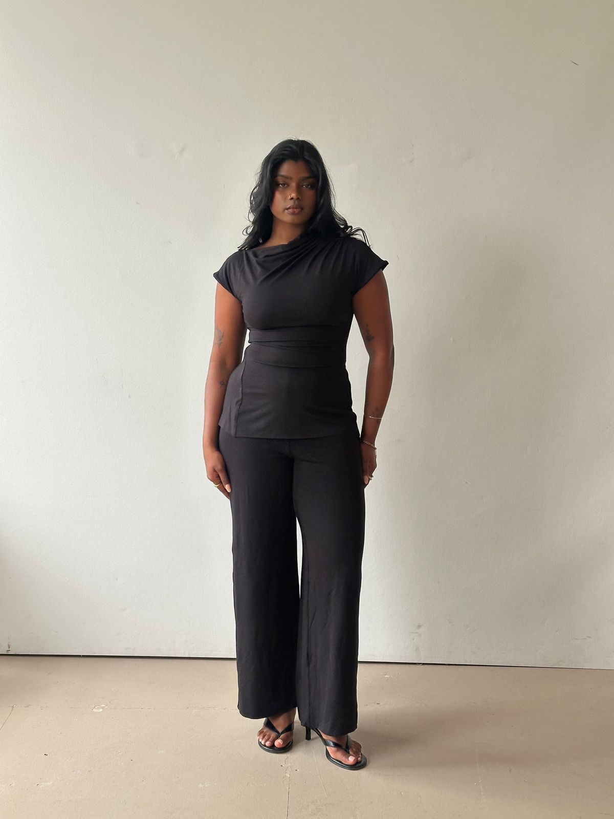 Finsbury Sculpting Straight Leg Trousers