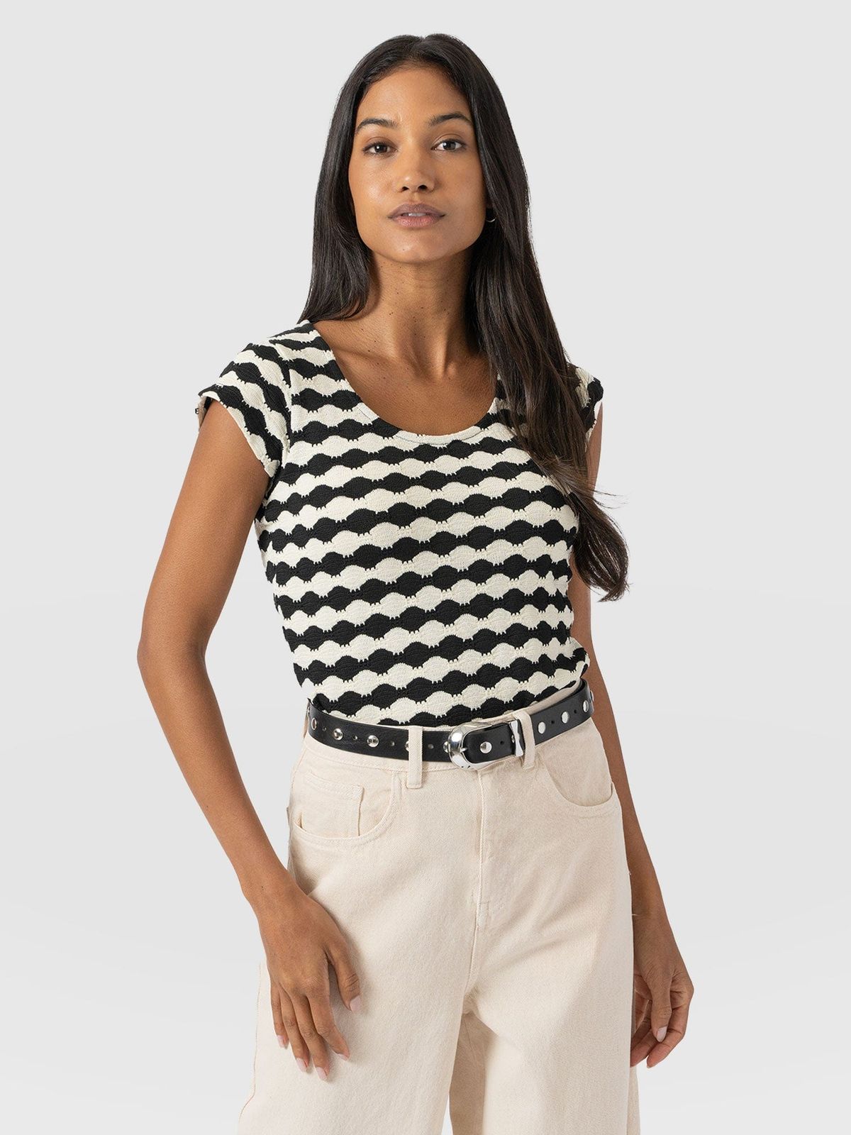 Elise Scoop Neck Tee - Black/Cream