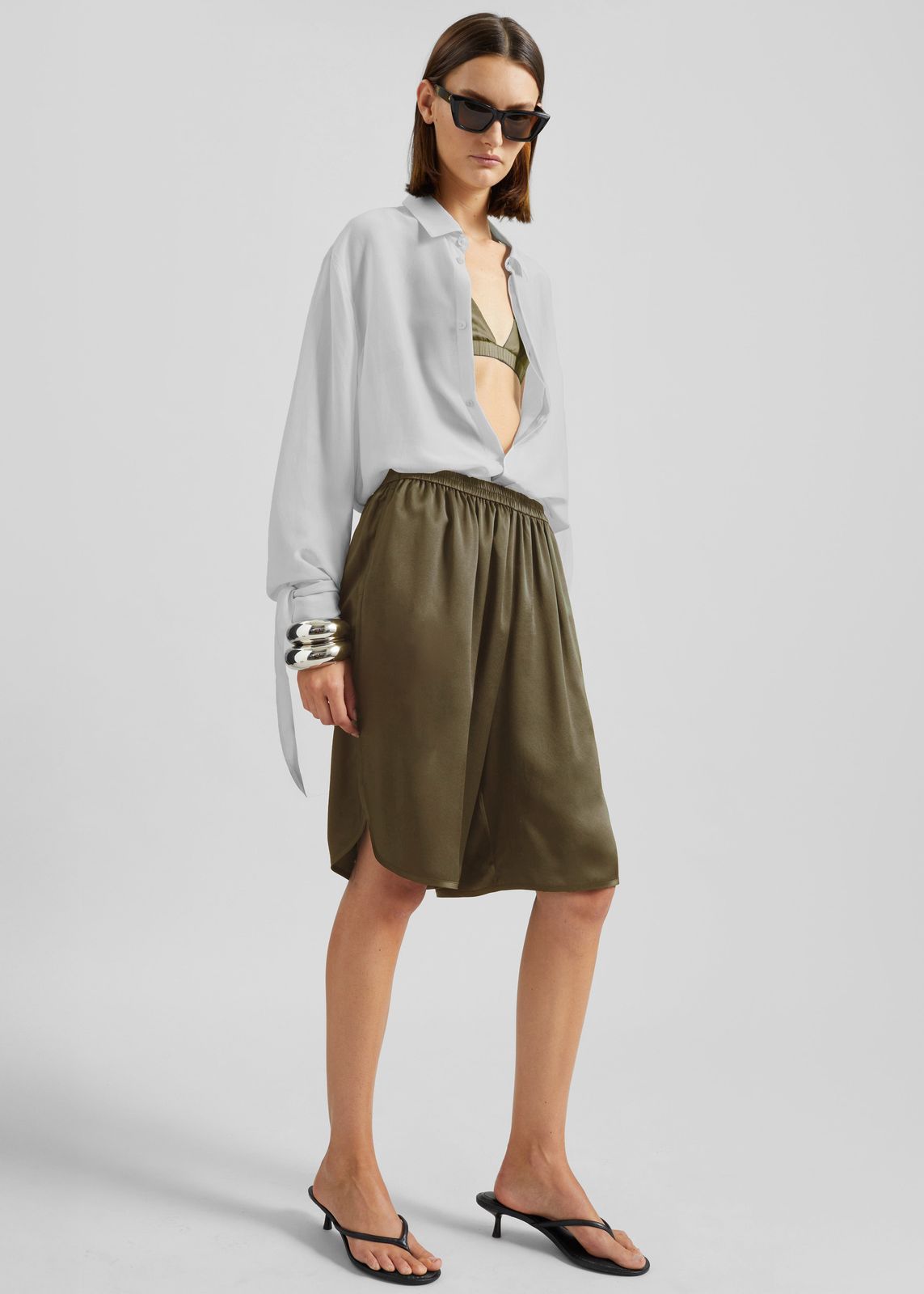 Nelis Silk Bermuda Shorts - Olive