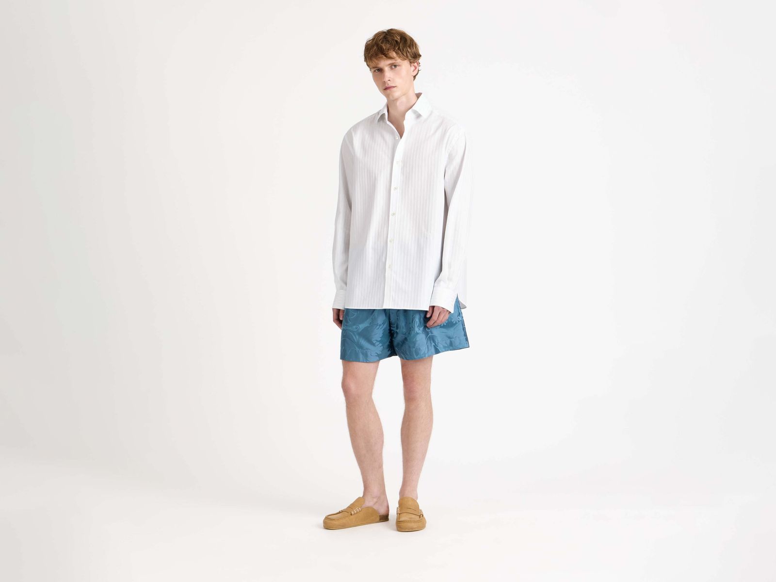 MENS CLASSIC DRESS SHIRT IN WHITE & BLUE