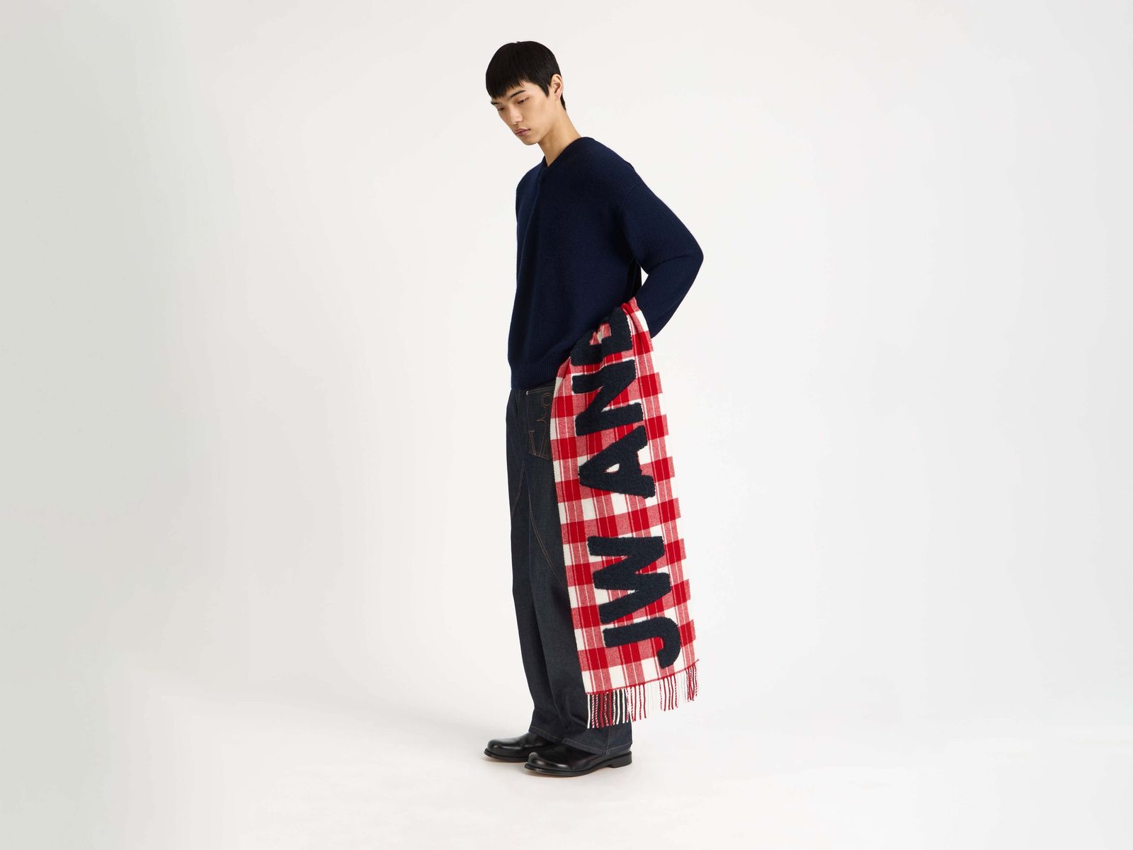 CHECKERED LOGO SCARF IN RED-WHITE