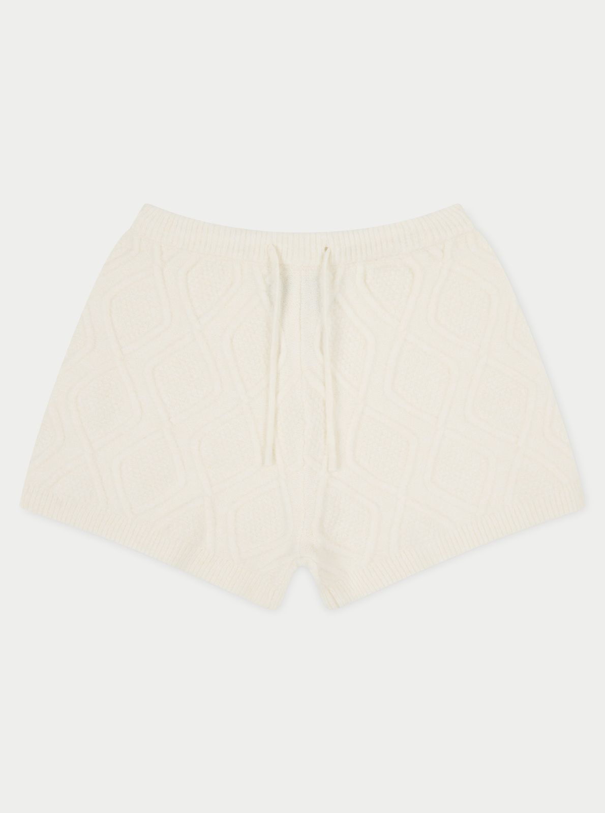 CABLE KNITTED SHORTS - OFF WHITE