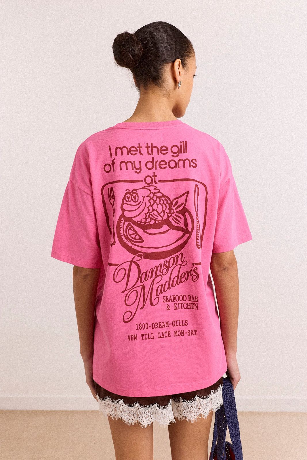 Gill Of Dreams Graphic Tee - Pink